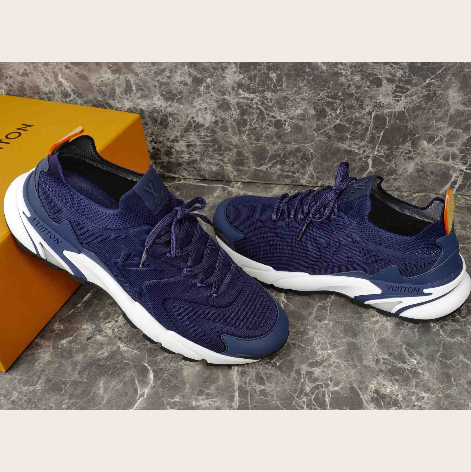 Louis Vuitton LV Runner Tatic Sneaker   1AILK6 - DesignerGu