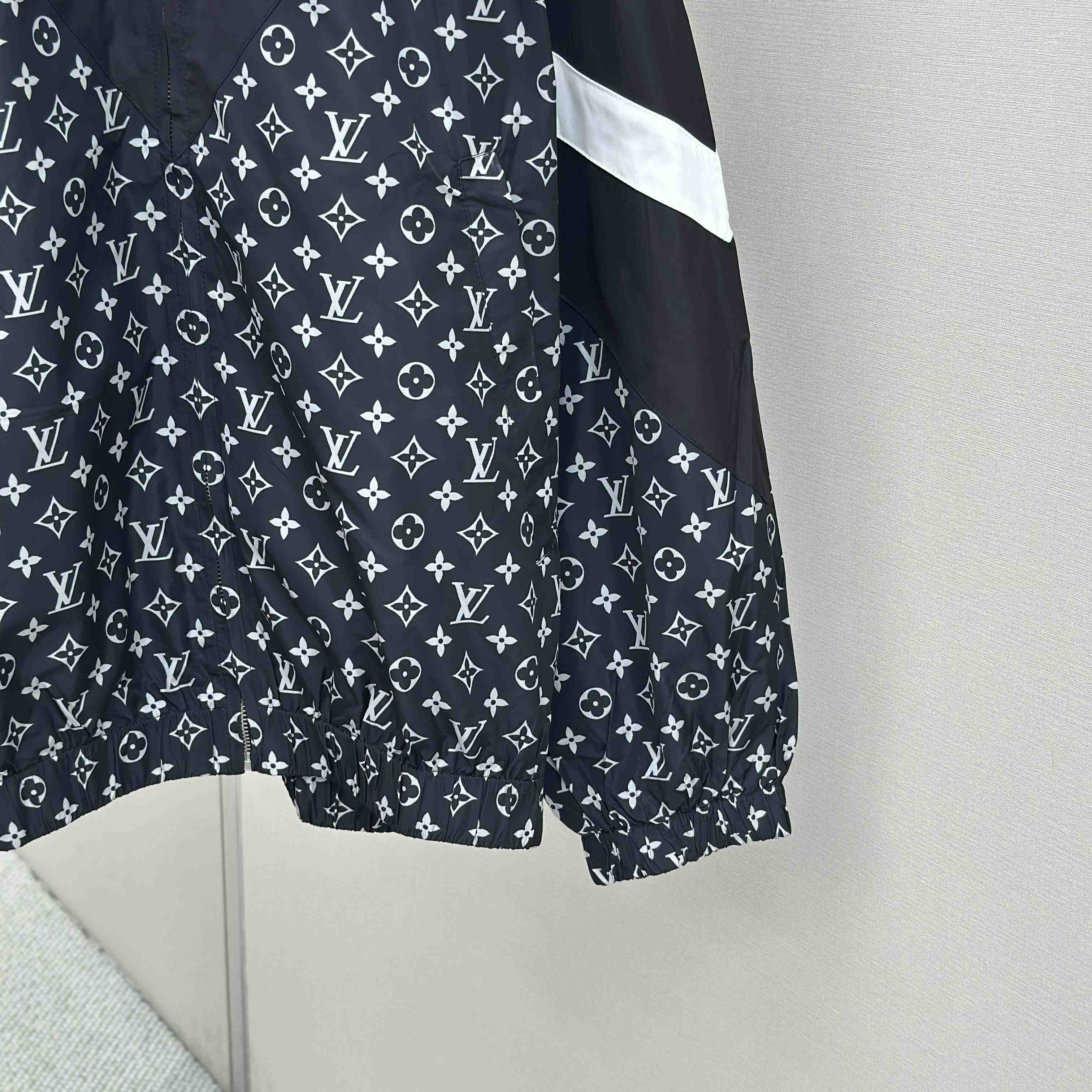 Louis Vuitton Monogram Printed Nylon Tracksuit Top   1AILQ5 - DesignerGu