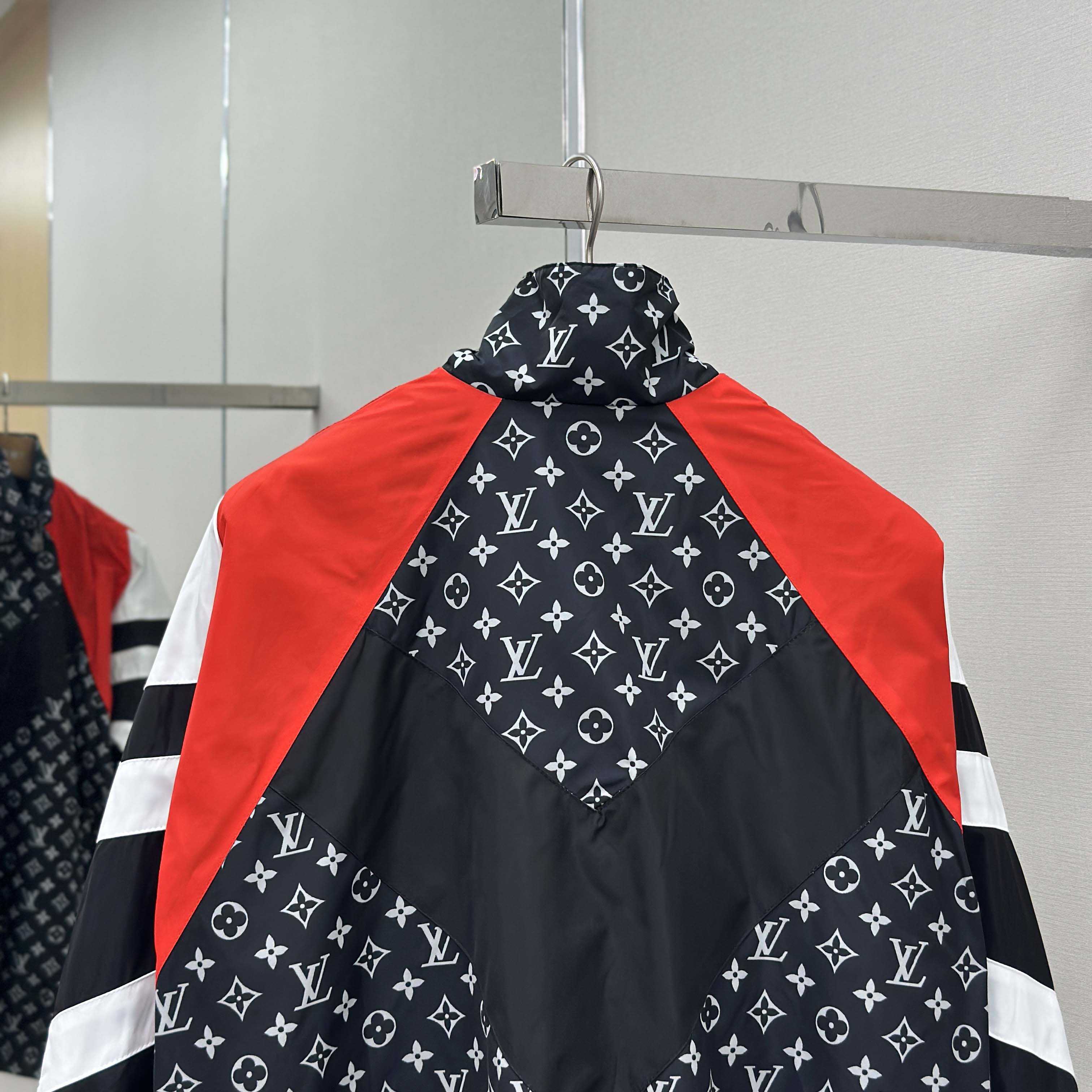 Louis Vuitton Monogram Printed Nylon Tracksuit Top   1AILQ5 - DesignerGu