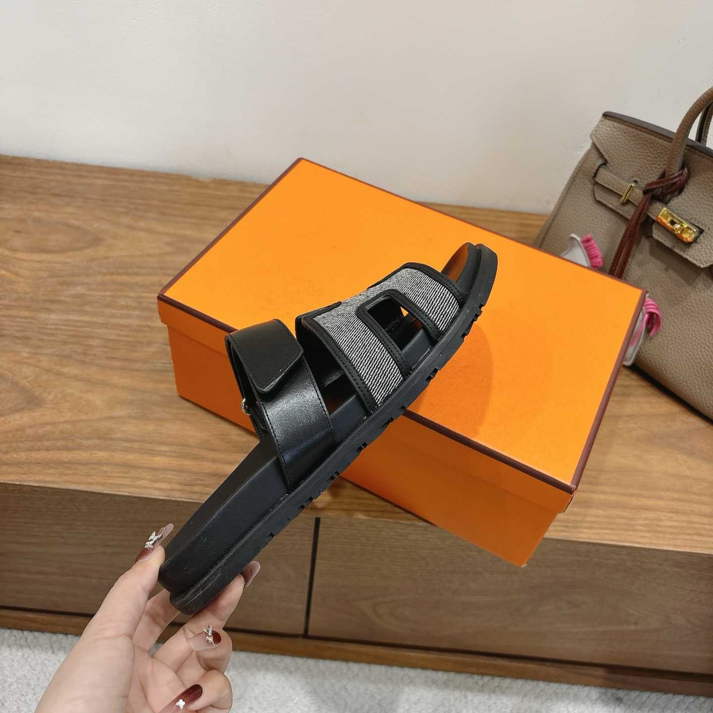 Hermes Chypre Sandal - DesignerGu