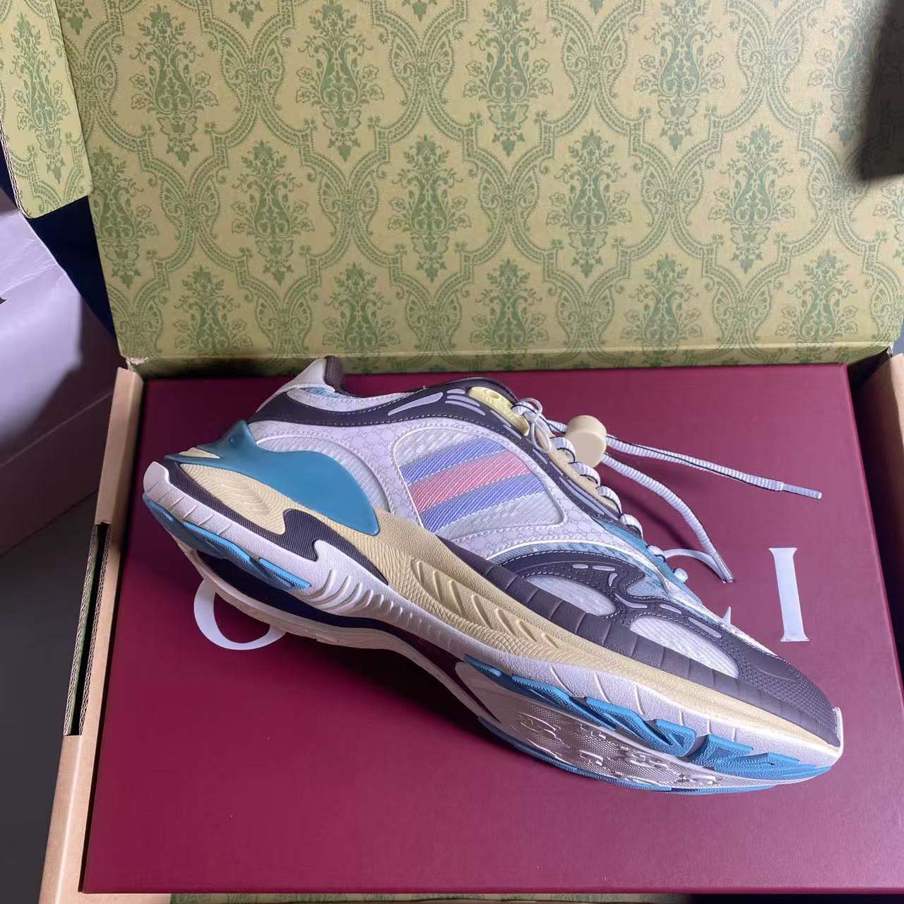 Gucci Men's Gucci 2.0 Sneaker - DesignerGu