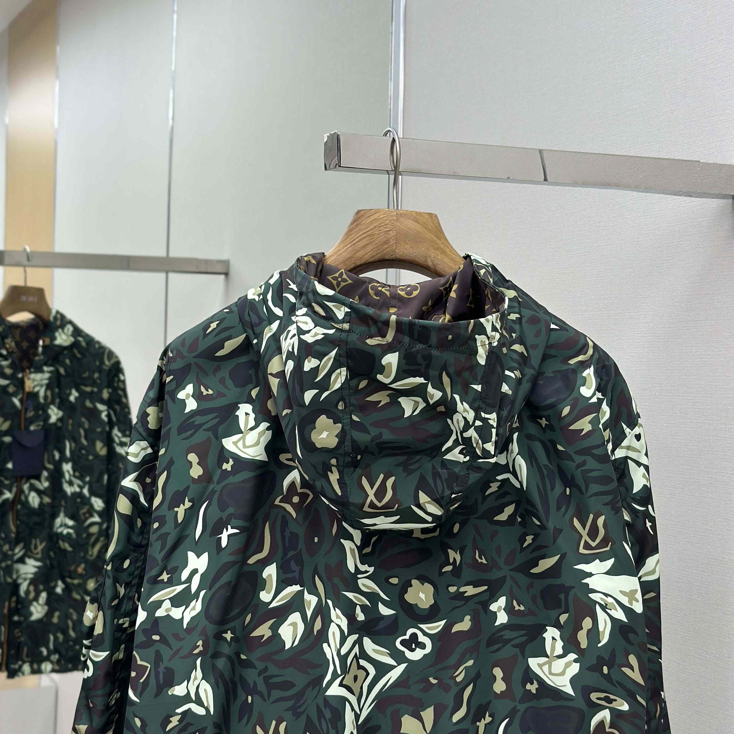 Louis Vuitton Monogram Reversible Windbreaker   1AILQT - DesignerGu