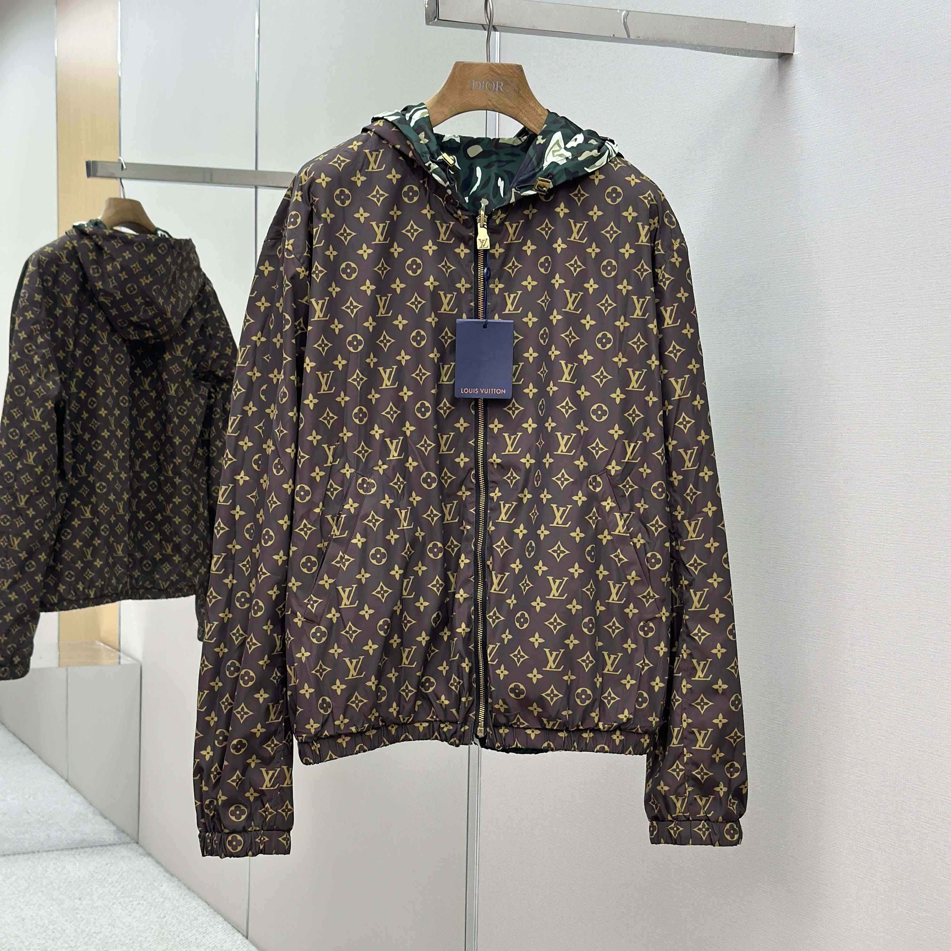 Louis Vuitton Monogram Reversible Windbreaker   1AILQT - DesignerGu