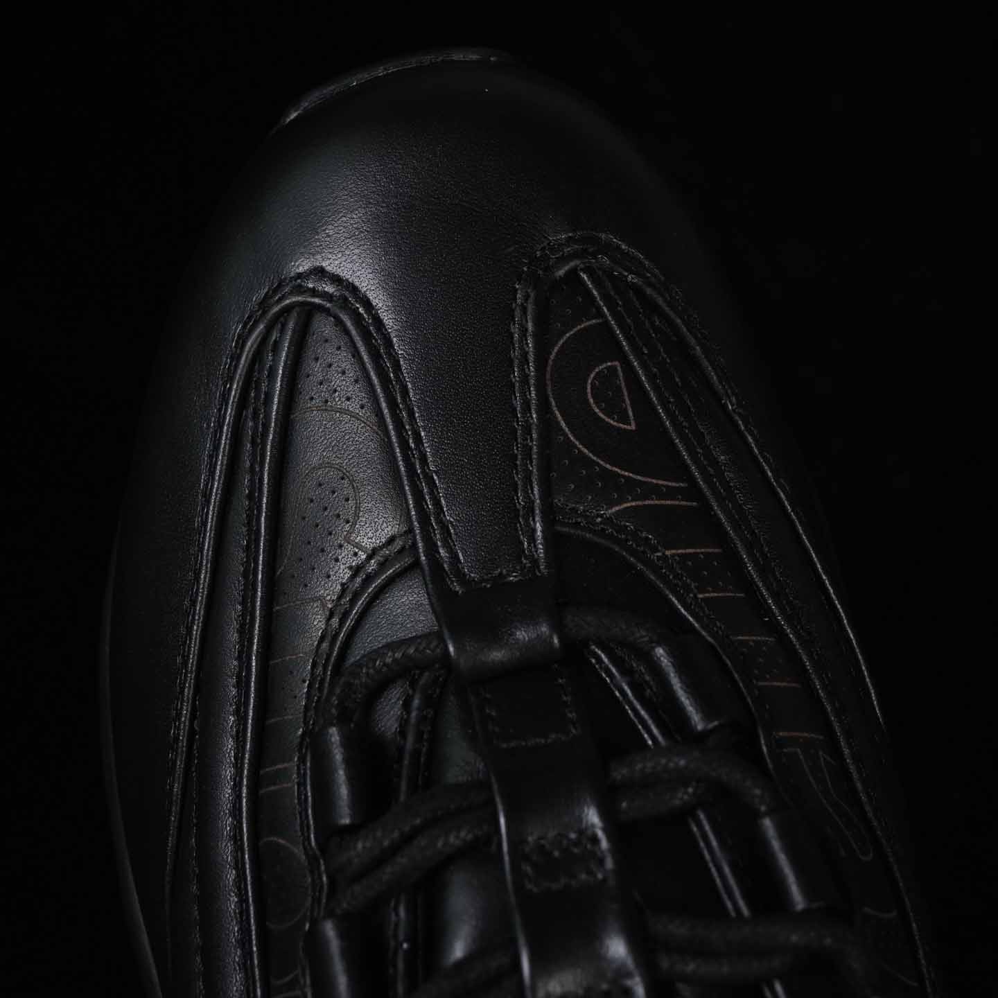 Supreme x Nike Air Max 95 Lux    CI0999-001 - DesignerGu