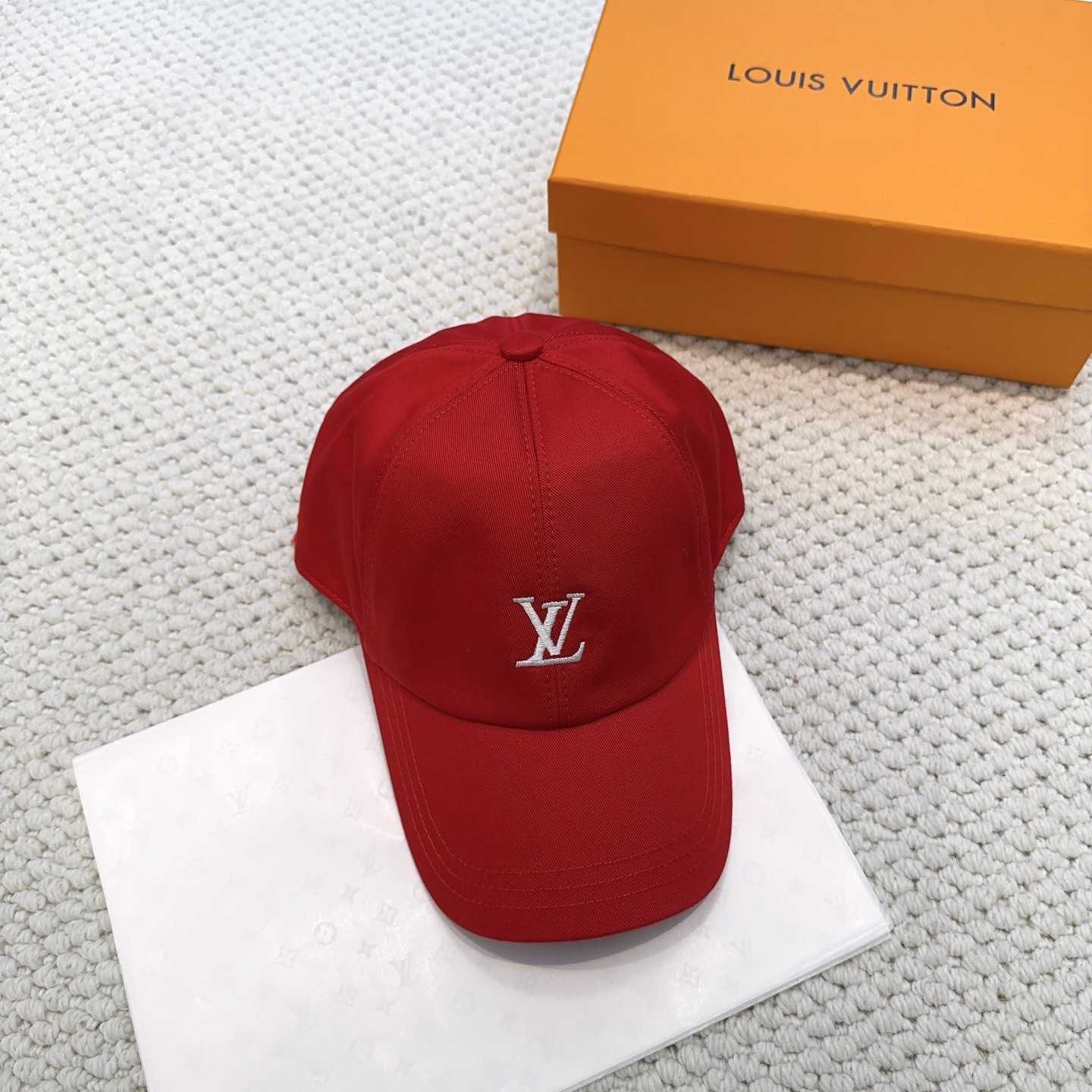 Louis Vuitton Cap - DesignerGu