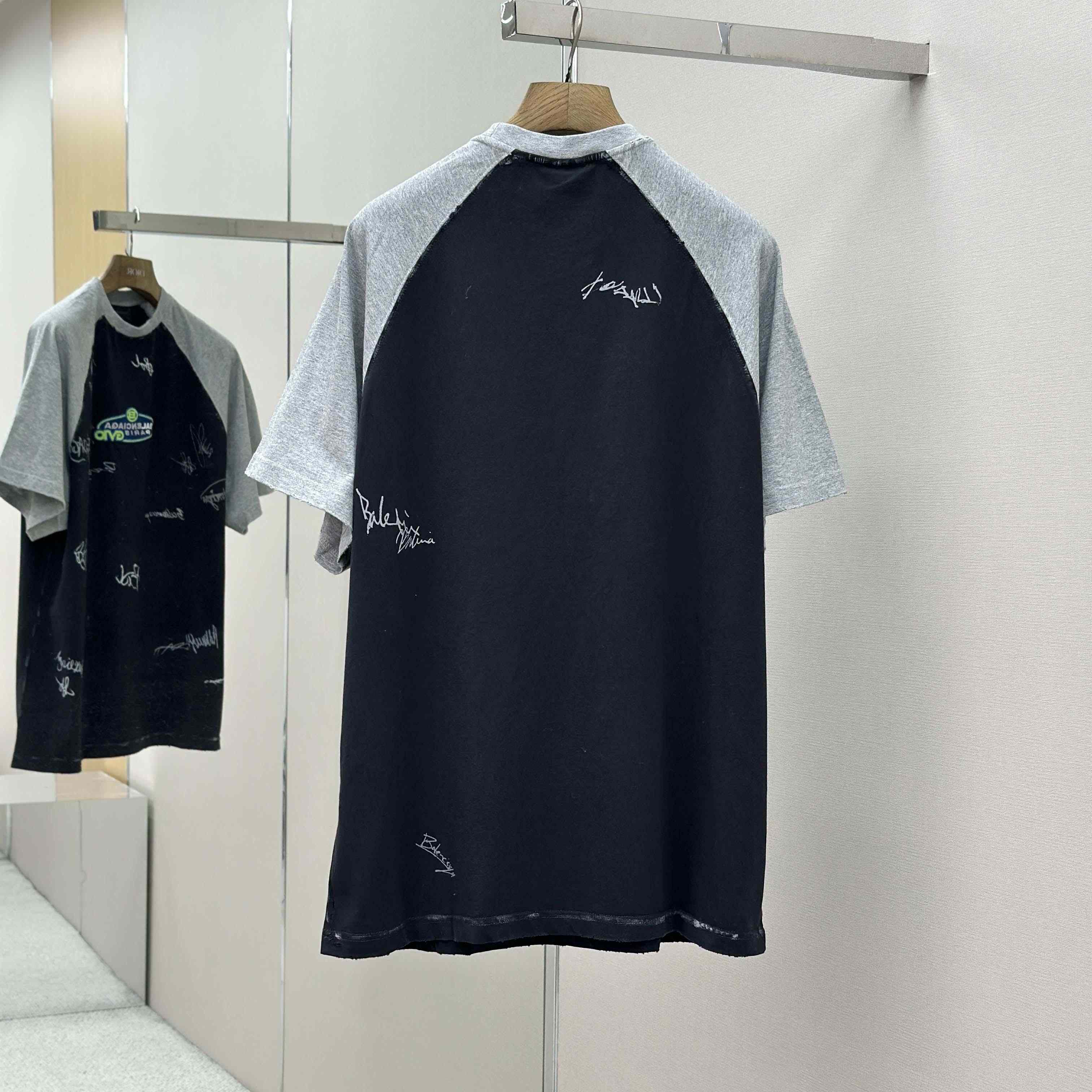 Balenciaga Taped Balenciaga Back T-Shirt Medium Fit in heather grey dry jersey - DesignerGu