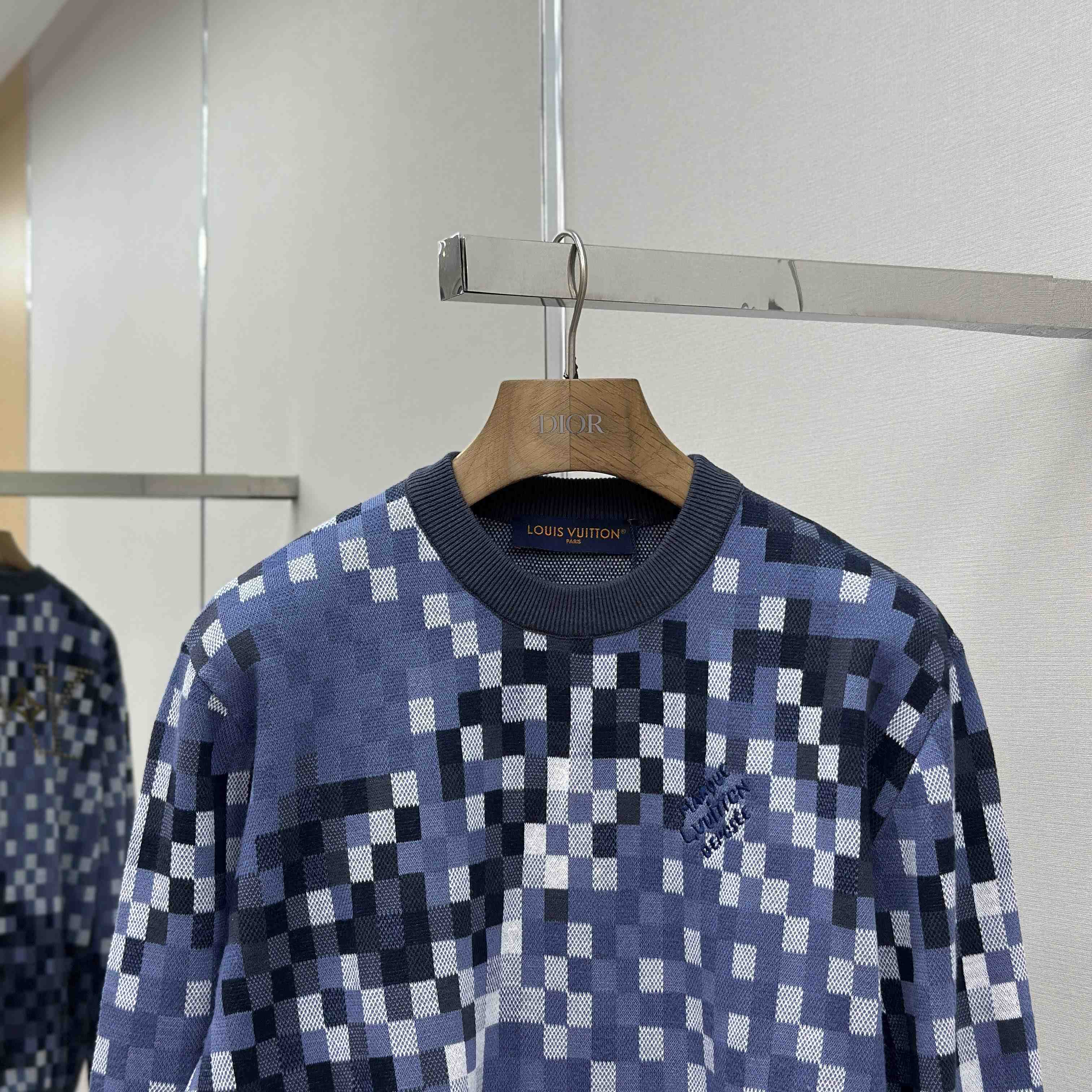 Louis Vuitton LV Vers Damoflage Jacquard Pullover   1AGHTO - DesignerGu