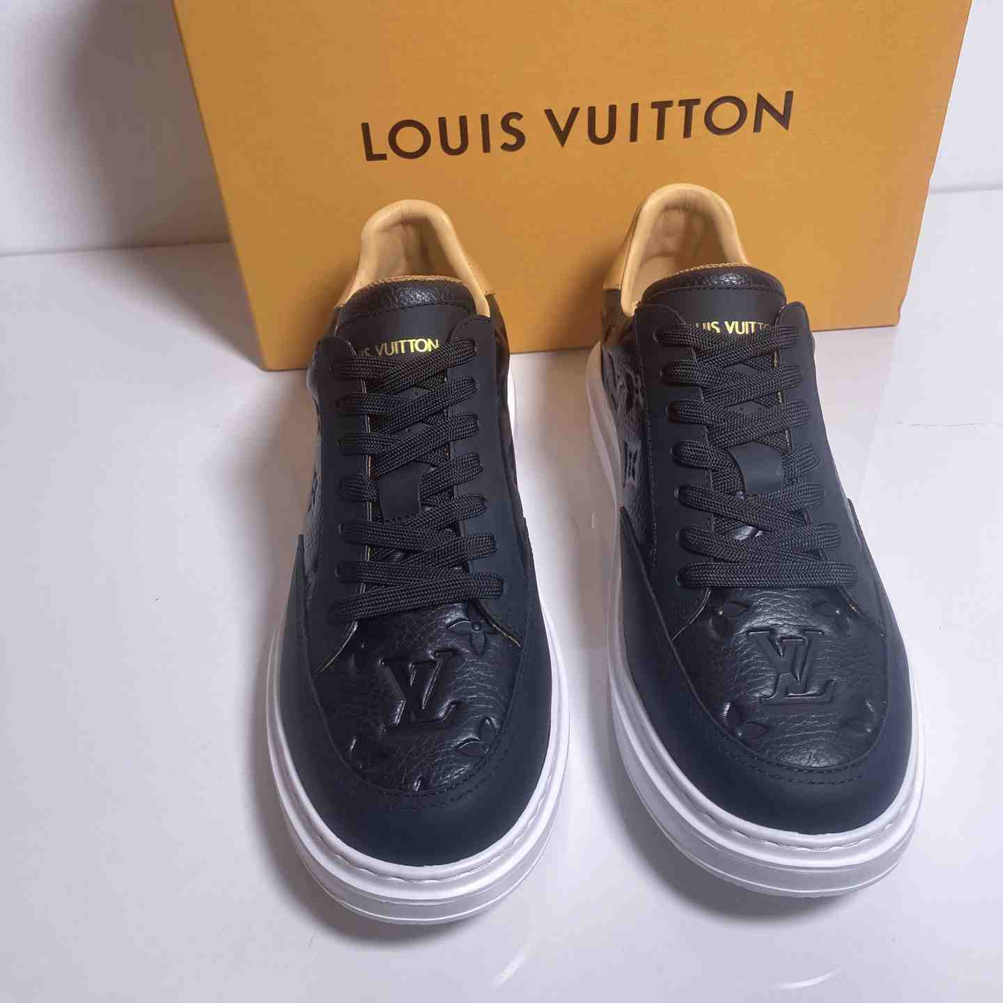 Louis Vuitton Beverly Hills Sneaker   1A8V43 - DesignerGu