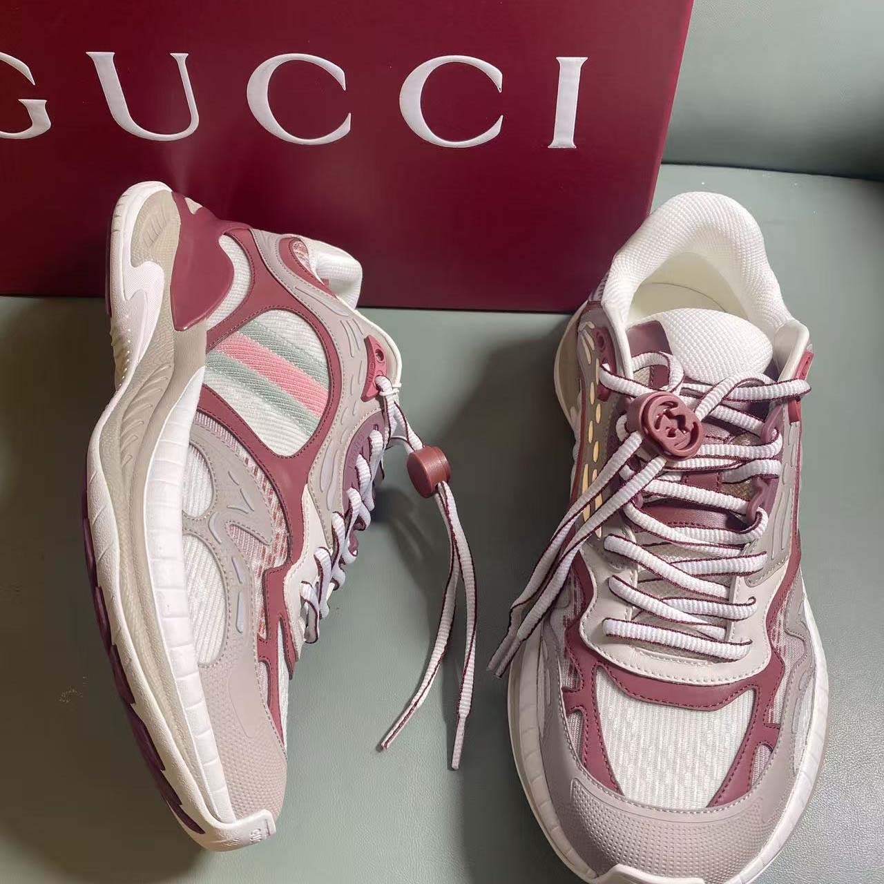 Gucci Men's Gucci 2.0 Sneaker - DesignerGu