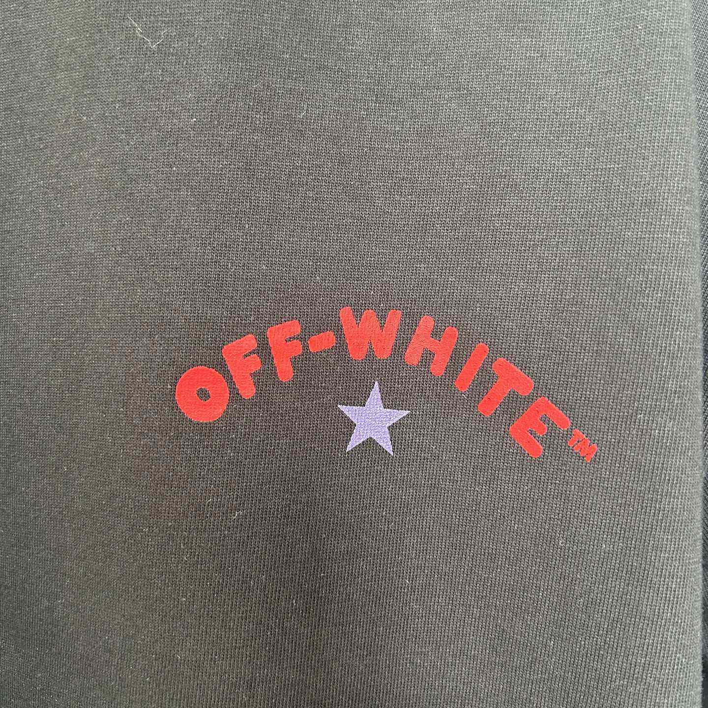 Off-White Black Starry Arrow T-Shirt - DesignerGu