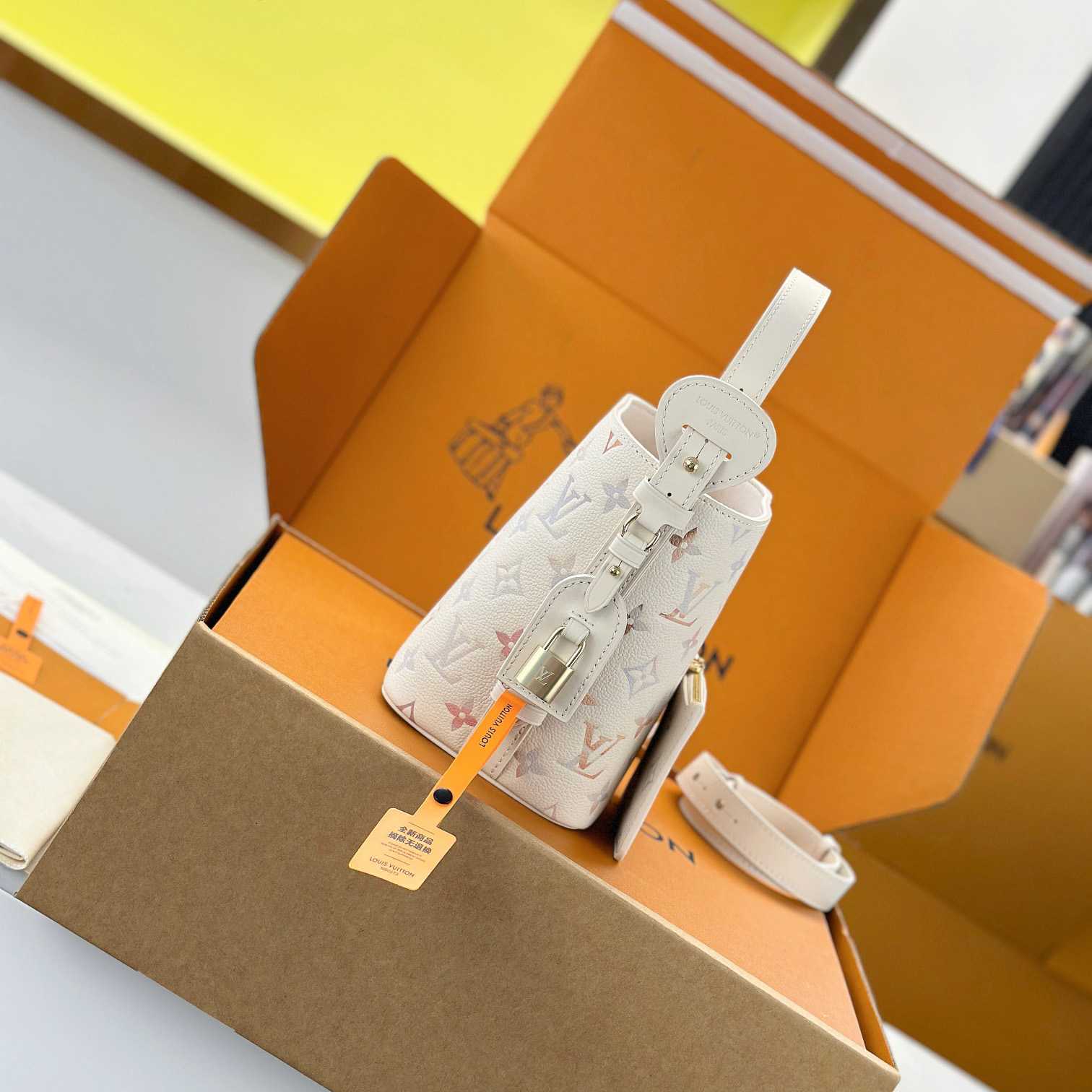 Louis Vuitton All In BB   M25673 - DesignerGu