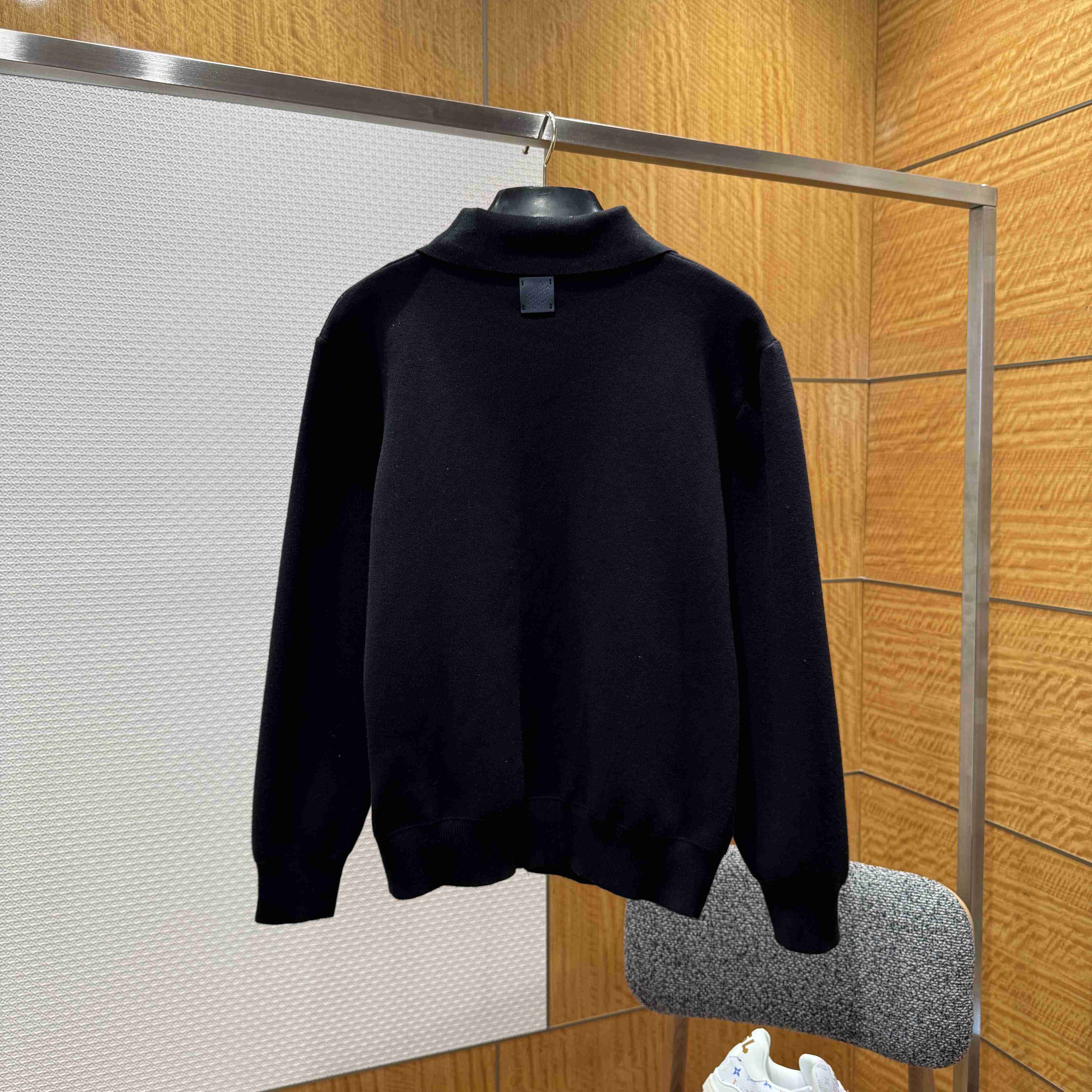 Louis Vuitton Knit Blouson With Leather Details   1AH346 - DesignerGu