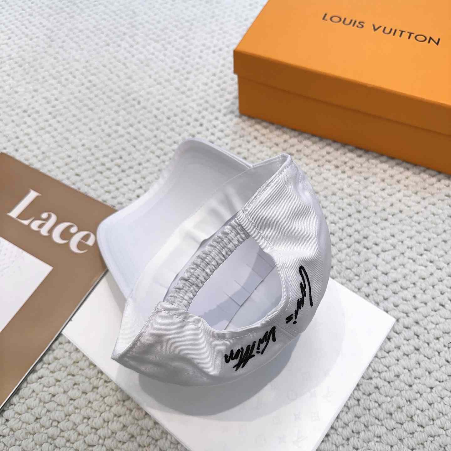 Louis Vuitton Cap - DesignerGu