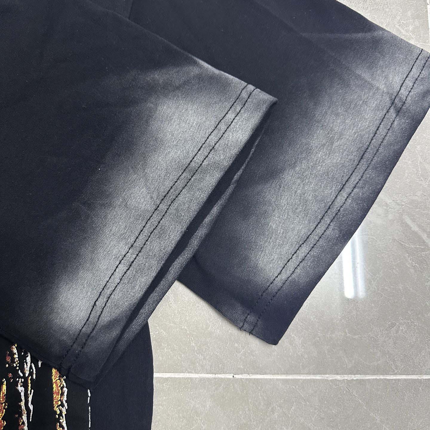 Hellstar Classic T-Shirt  - DesignerGu