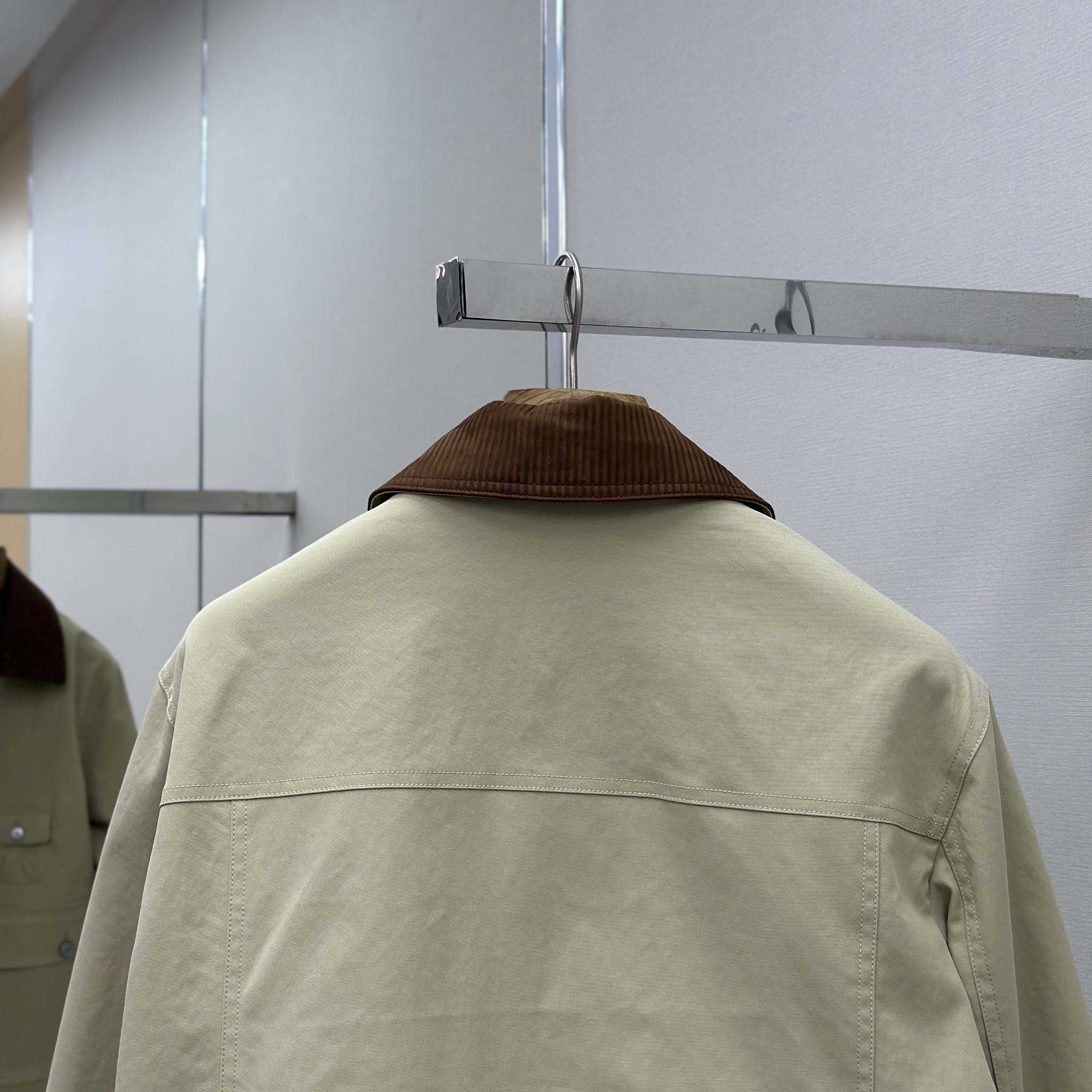 Louis Vuitton Workwear Gardening Jacket   1AILNW  - DesignerGu