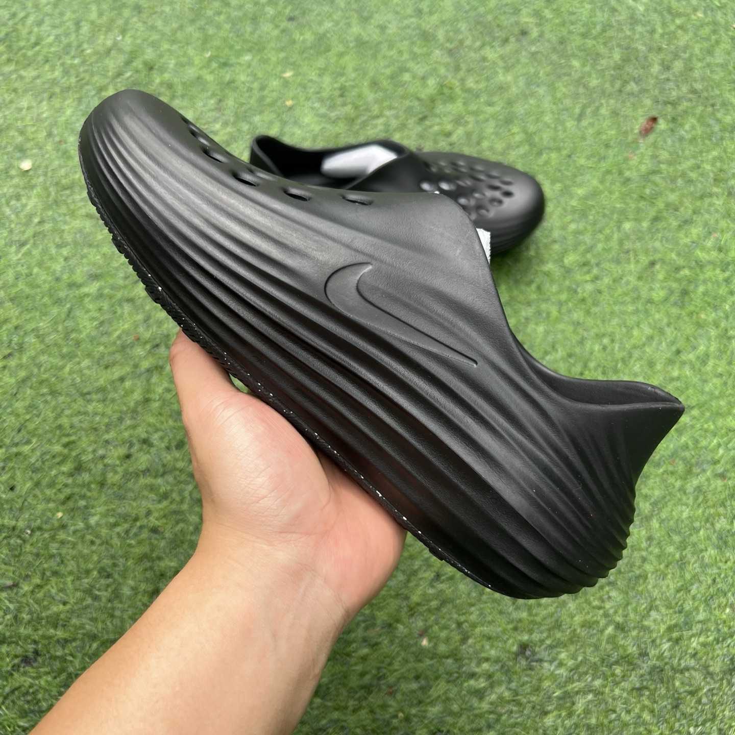 Nike ReactX Rejuven8   HV5060-001 - DesignerGu