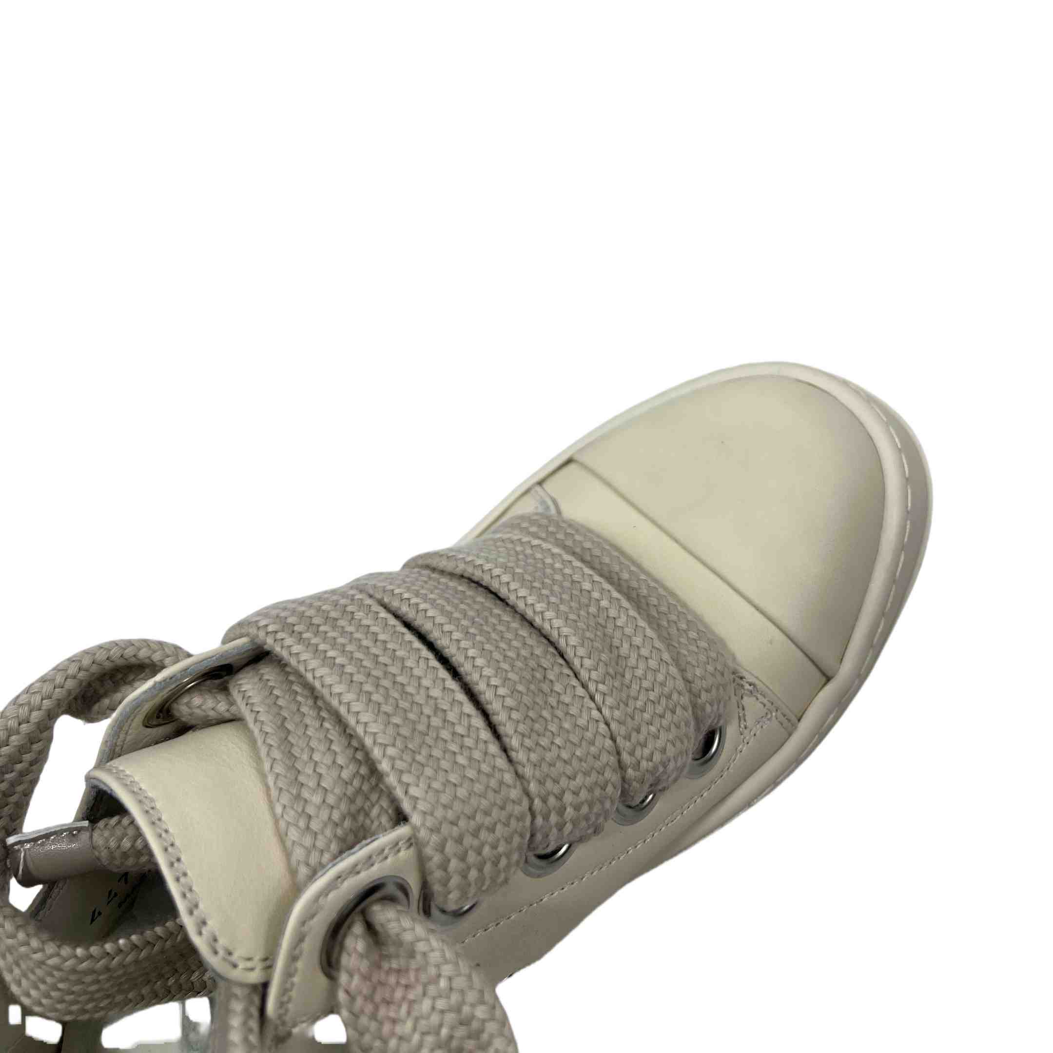 Rick Owens Lido Low Top Sneaks Jumbo Laced Milk - DesignerGu