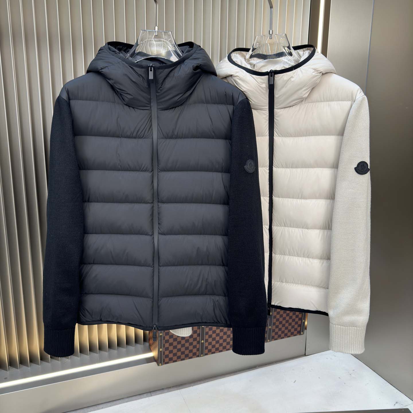Moncler Hooded Short Down Jacket - DesignerGu