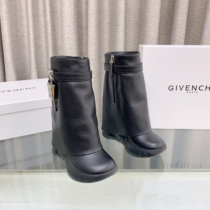 Givenchy Shark Lock Boots - DesignerGu
