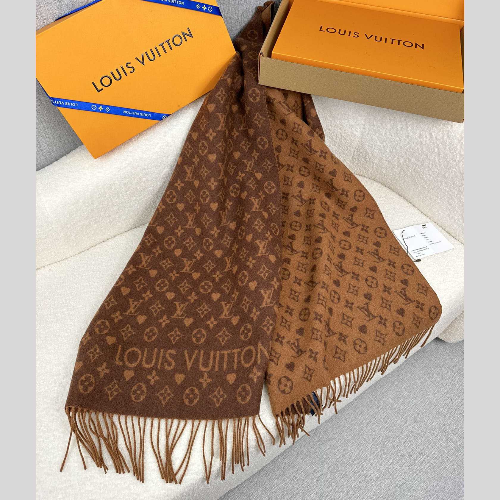 Louis Vuitton Game On Scarf   45*180cm - DesignerGu