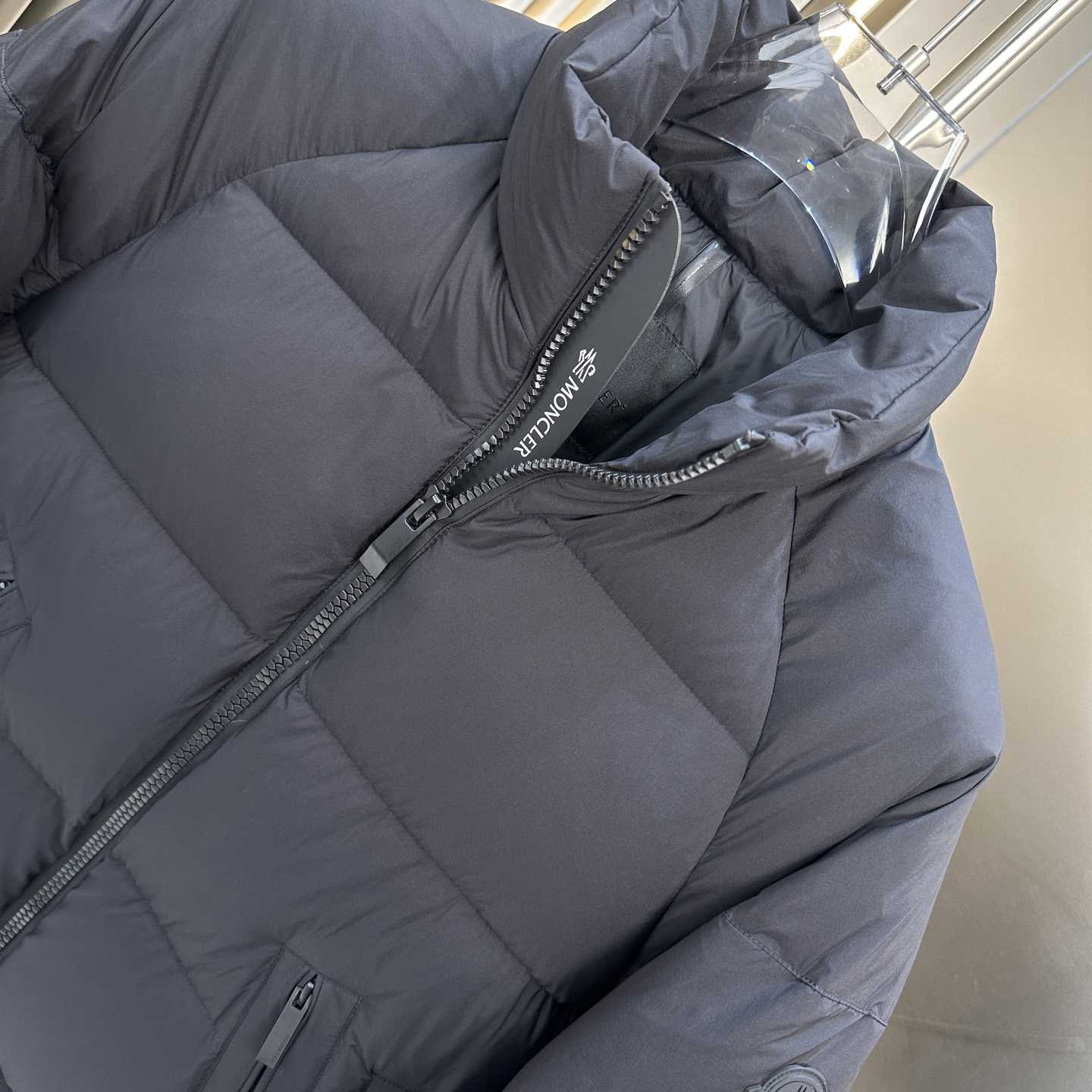 Moncler Short Down Jacket - DesignerGu