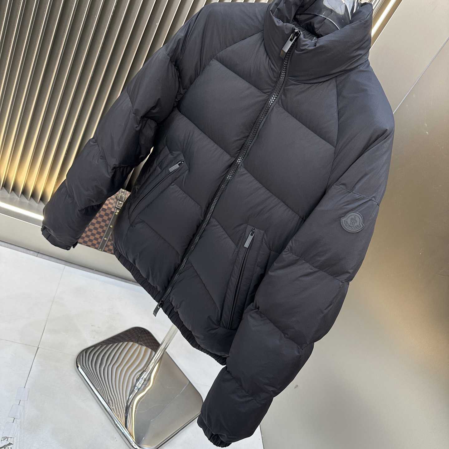 Moncler Short Down Jacket - DesignerGu
