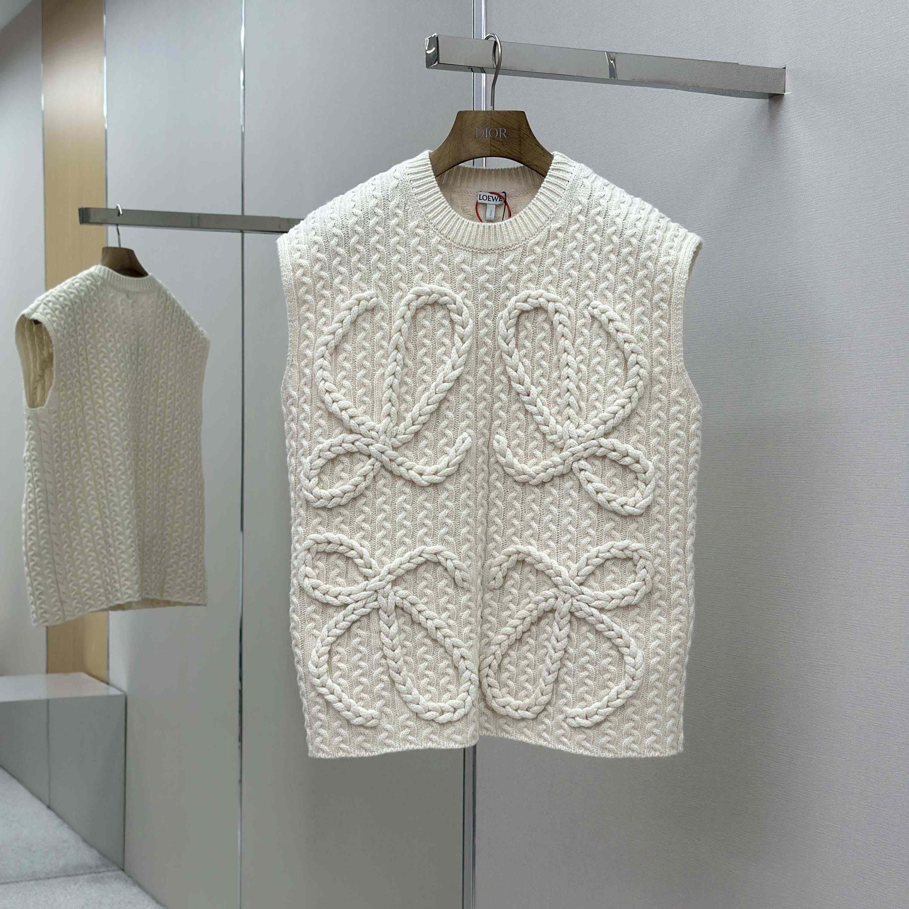 Loewe Vest In Wool - DesignerGu