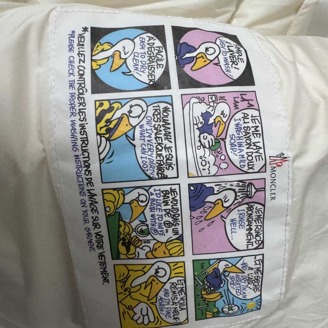 Moncler Maya 70 Hooded Short Down Jacket - DesignerGu