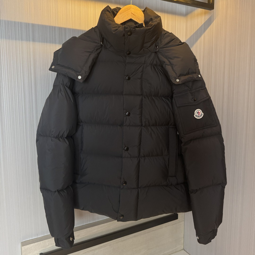 Moncler Maya 70 Hooded Short Down Jacket - DesignerGu
