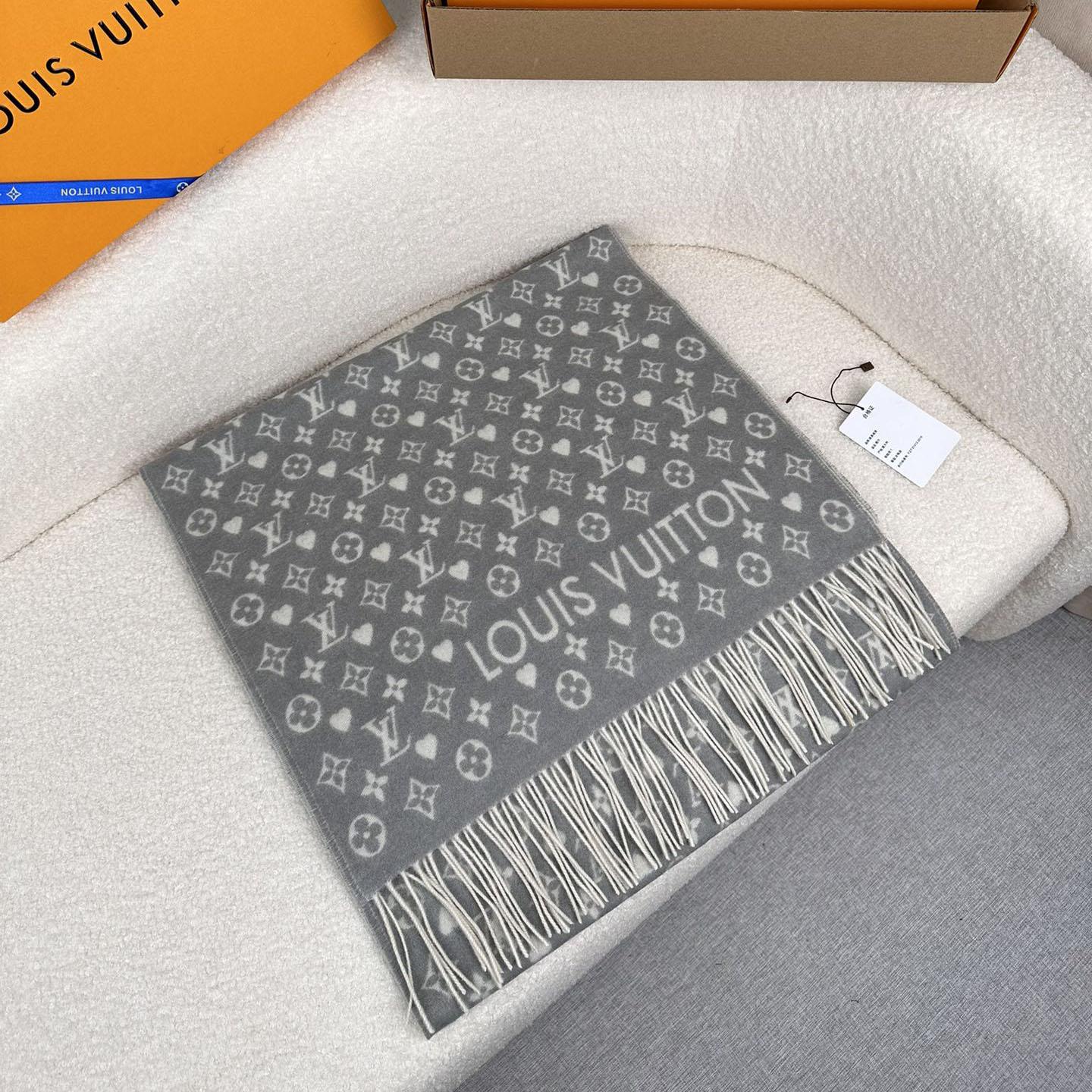 Louis Vuitton Game On Scarf   45*180cm - DesignerGu