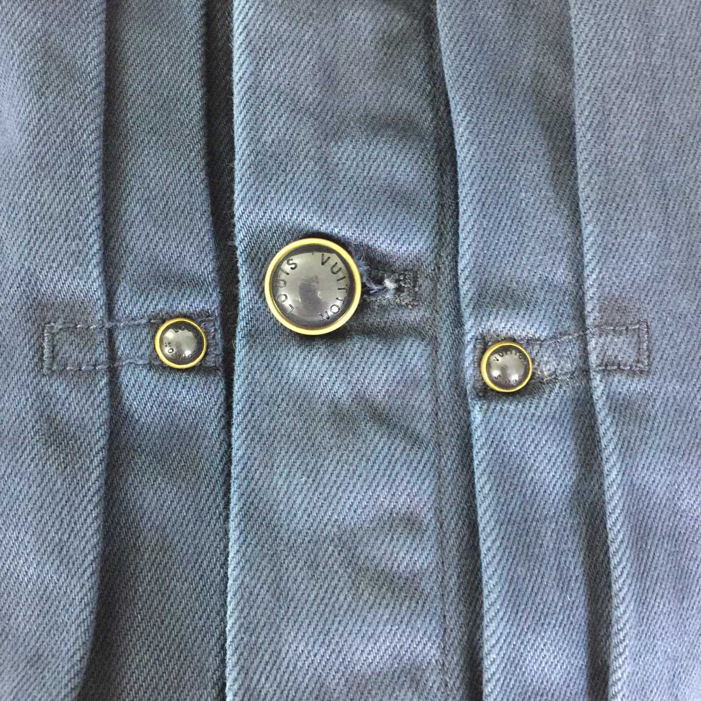 Louis Vuitton Garment-Dyed Denim Type II Trucker Jacket   1AHUY5 - DesignerGu