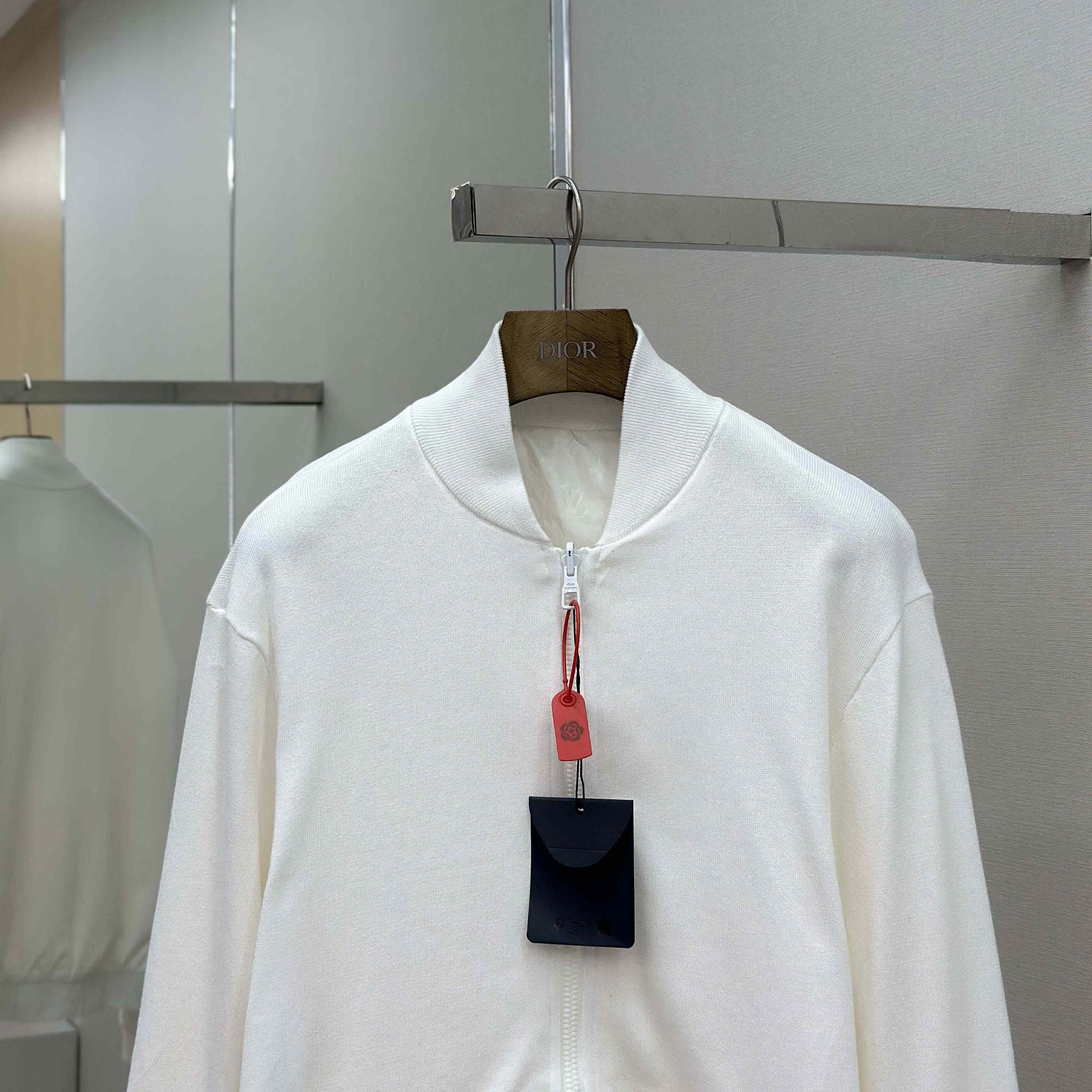 Louis Vuitton Monogram Reversible Light Bomber   1AHUWH - DesignerGu