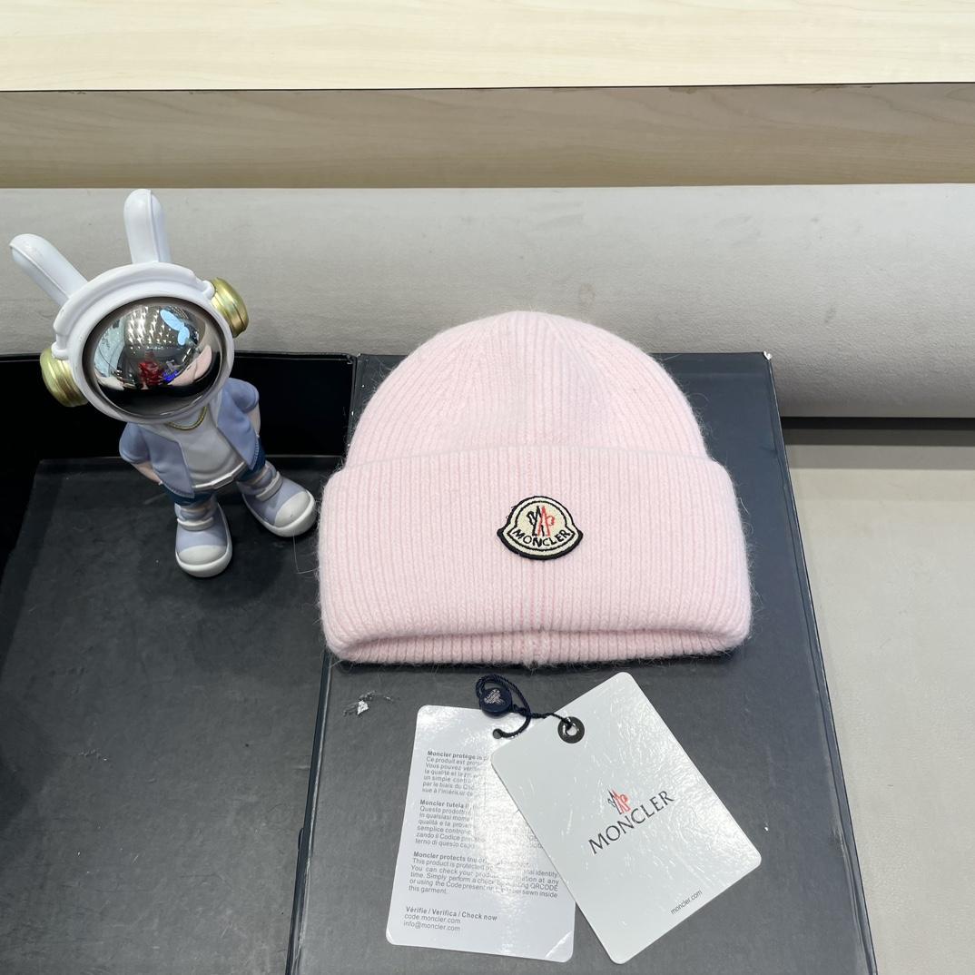 Moncler Beanie  - DesignerGu