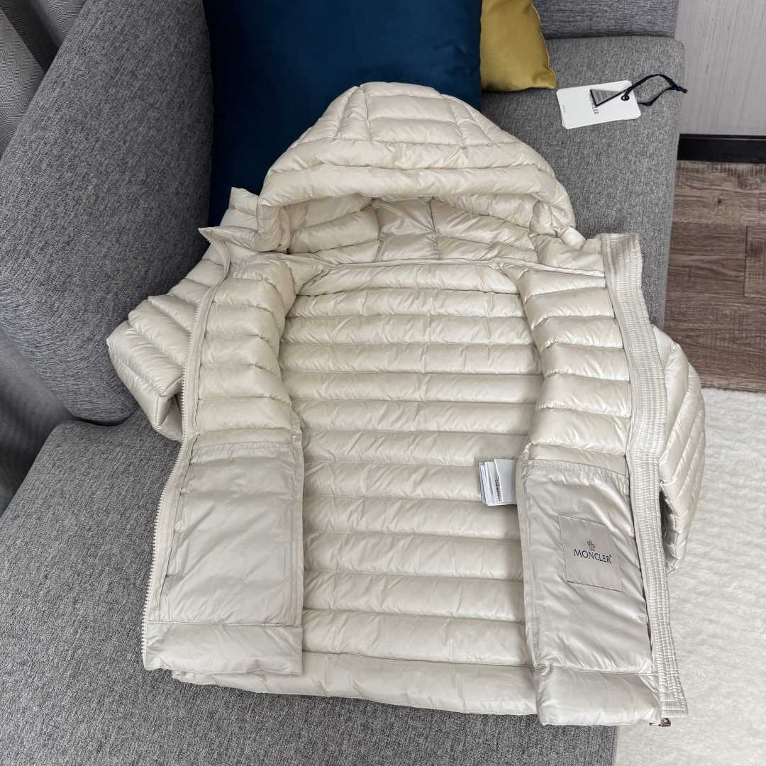 Moncler Ige Hooded Short Down Jacket - DesignerGu