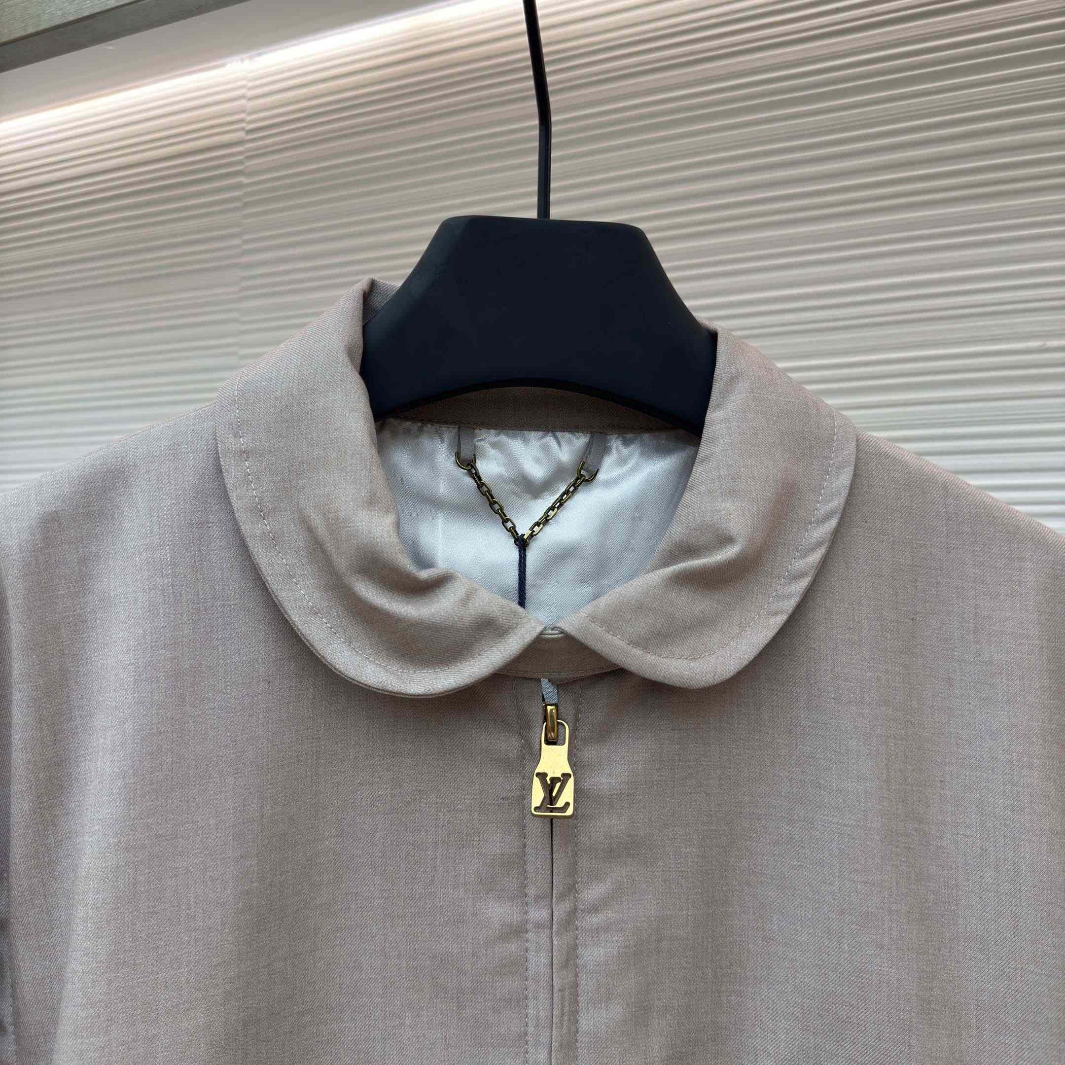 Louis Vuitton Tailored Bomber   1AHV61 - DesignerGu