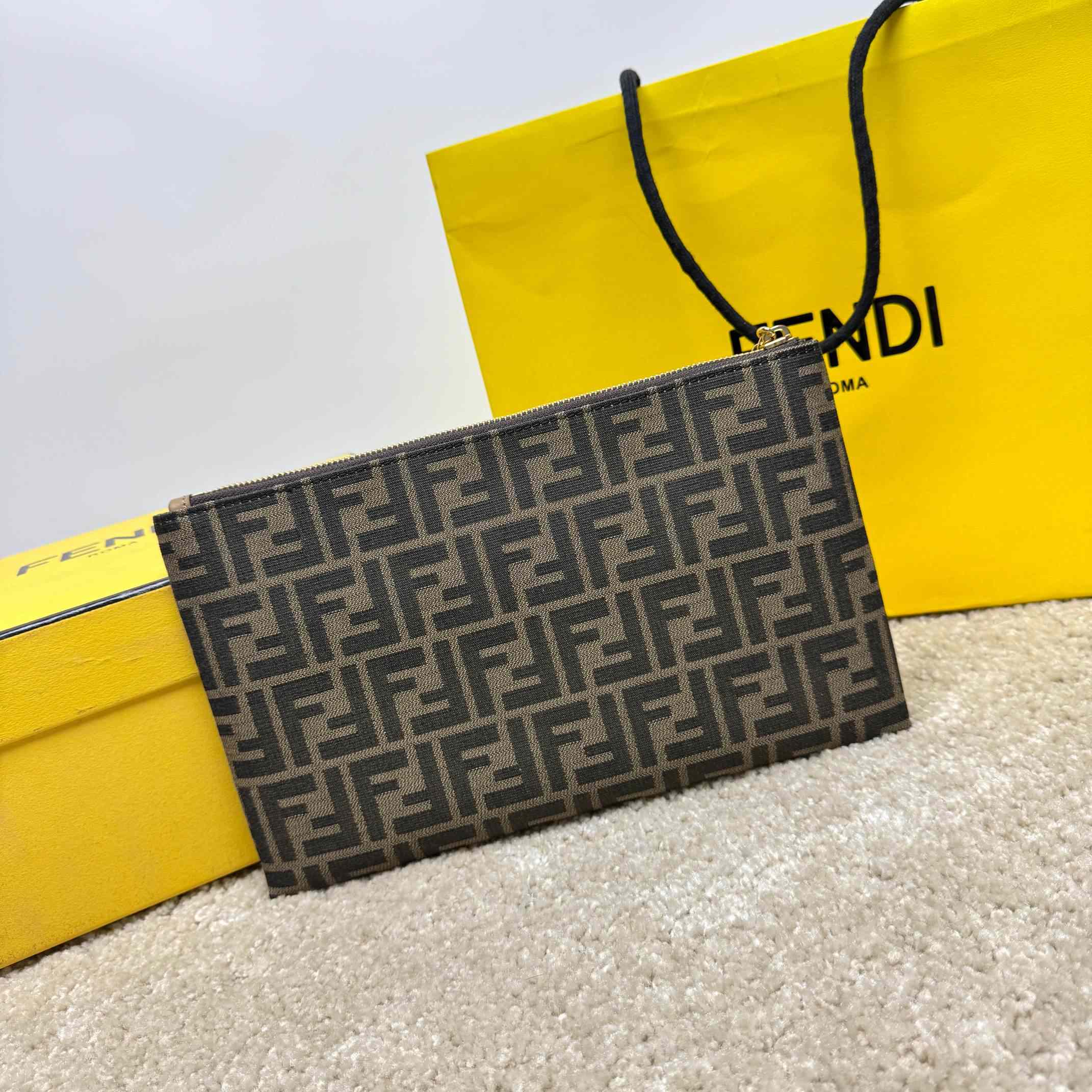 Fendi Flat Baguette Pouch Medium - DesignerGu