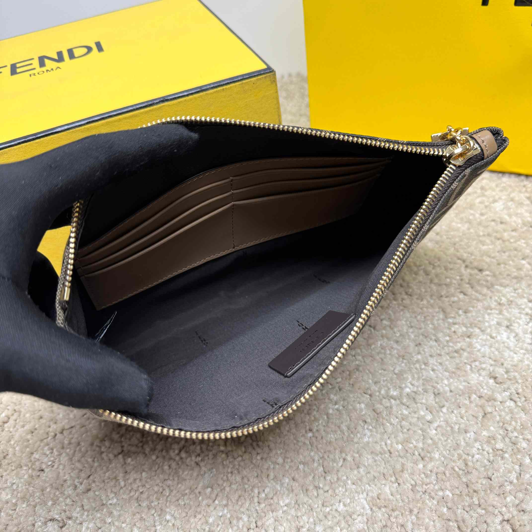 Fendi Flat Baguette Pouch Medium - DesignerGu