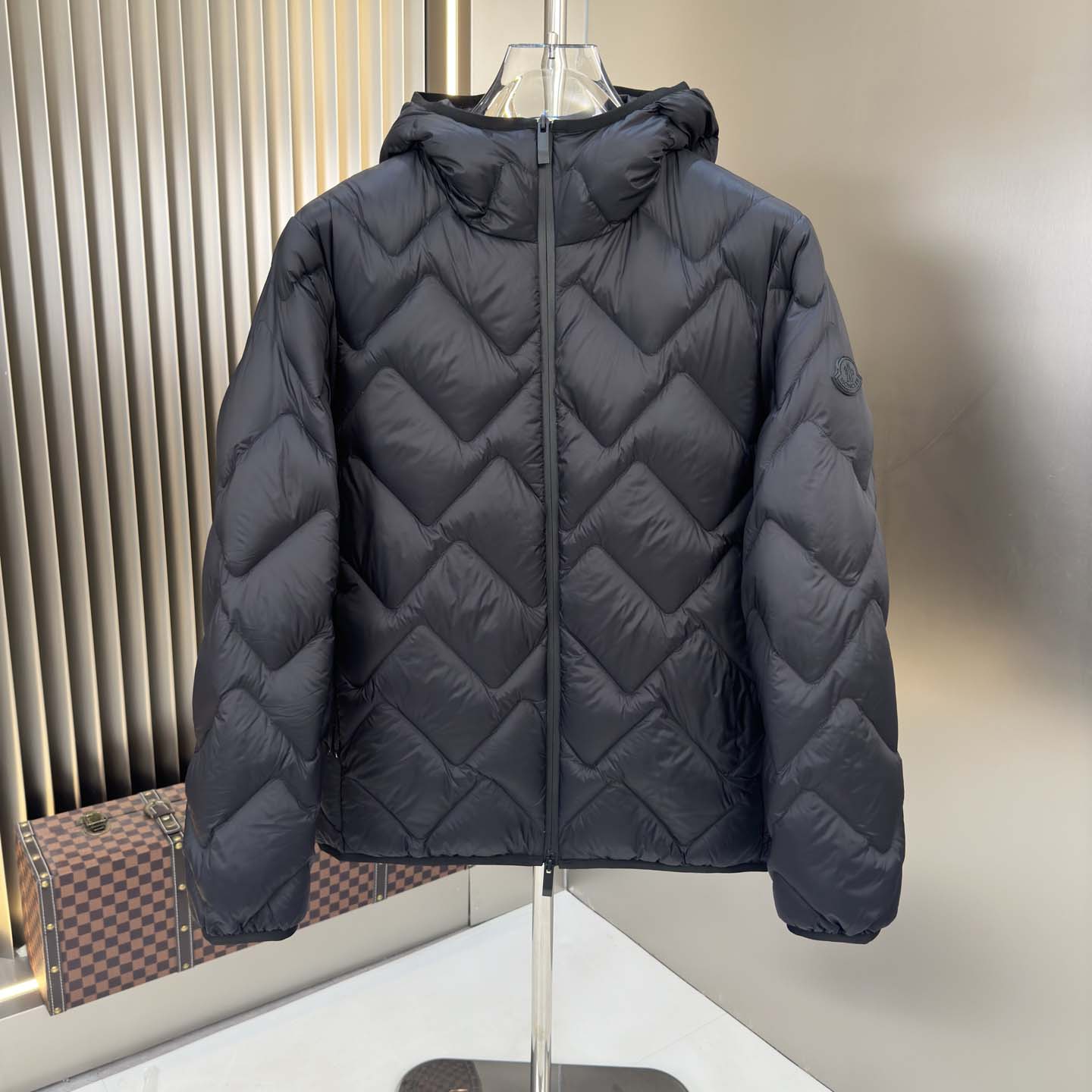 Moncler Bimont Hooded Wave-Quilted Short Down Jacket - DesignerGu