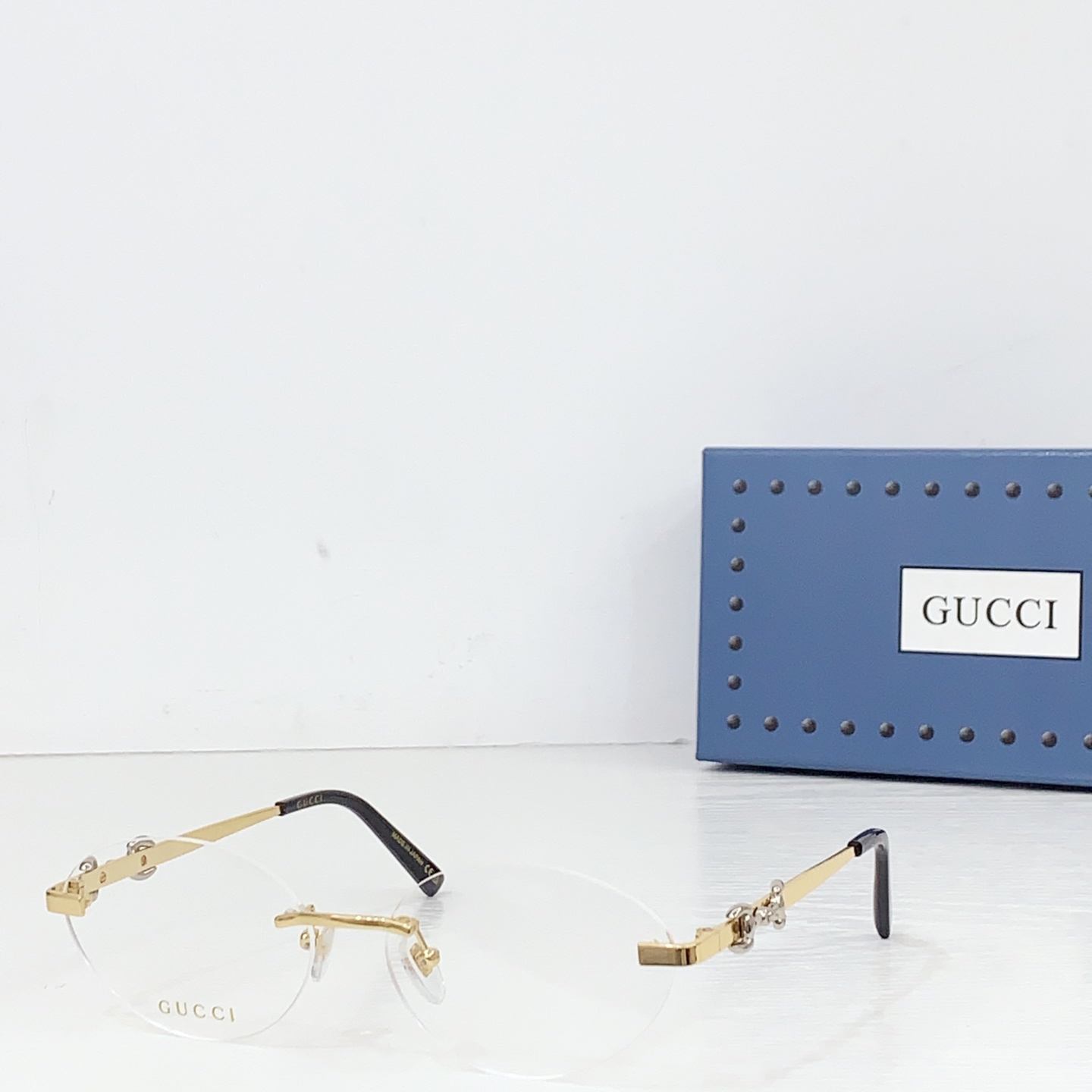 Gucci Frameless Oval Sunglasses - DesignerGu
