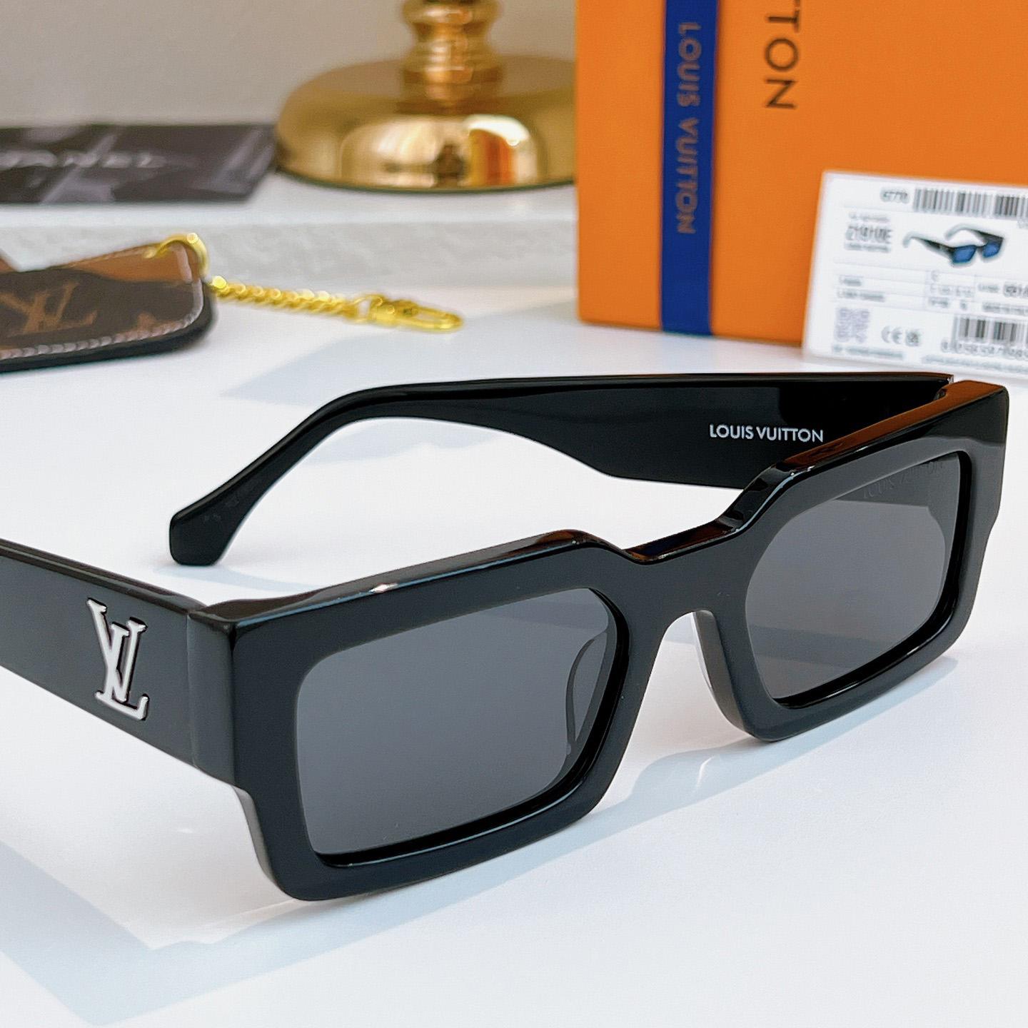 Louis Vuitton LV Clash Low Square Sunglasses   Z2864E - DesignerGu