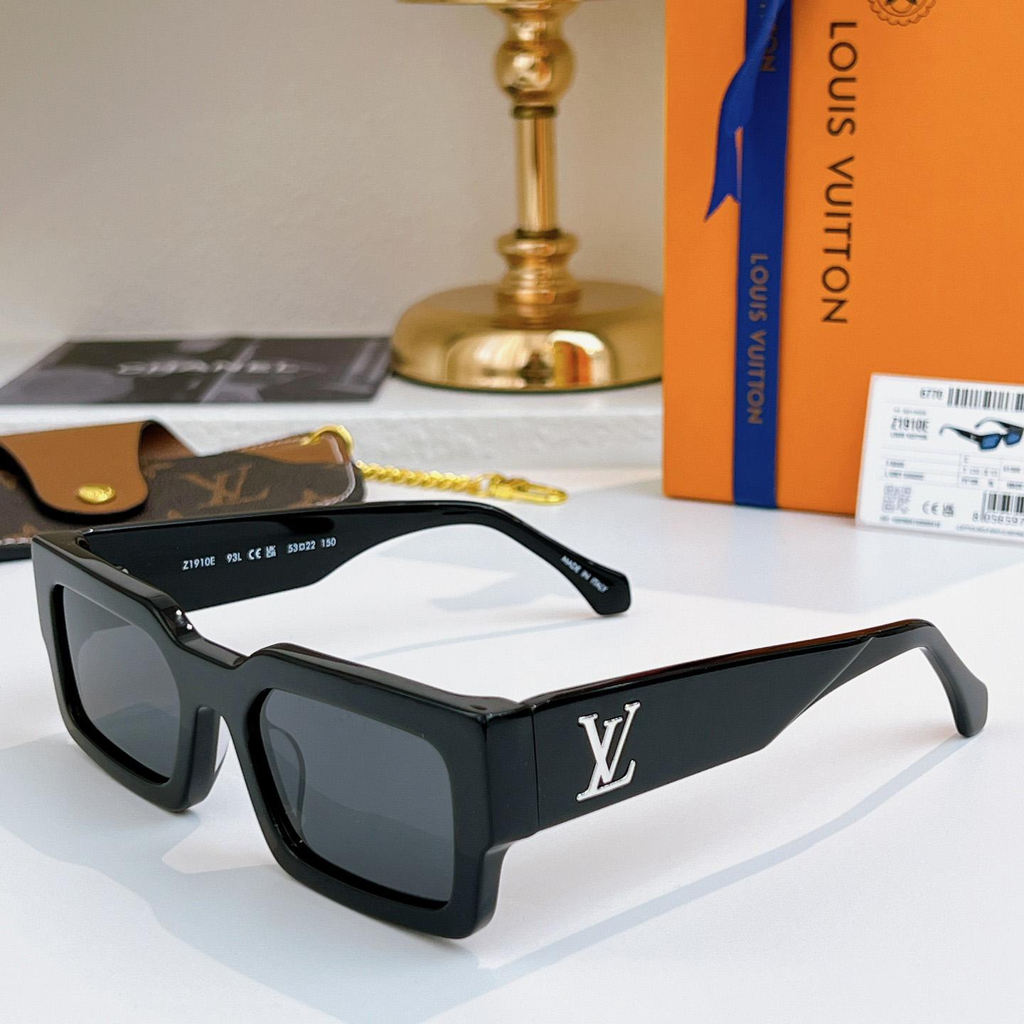 Louis Vuitton LV Clash Low Square Sunglasses   Z2864E - DesignerGu