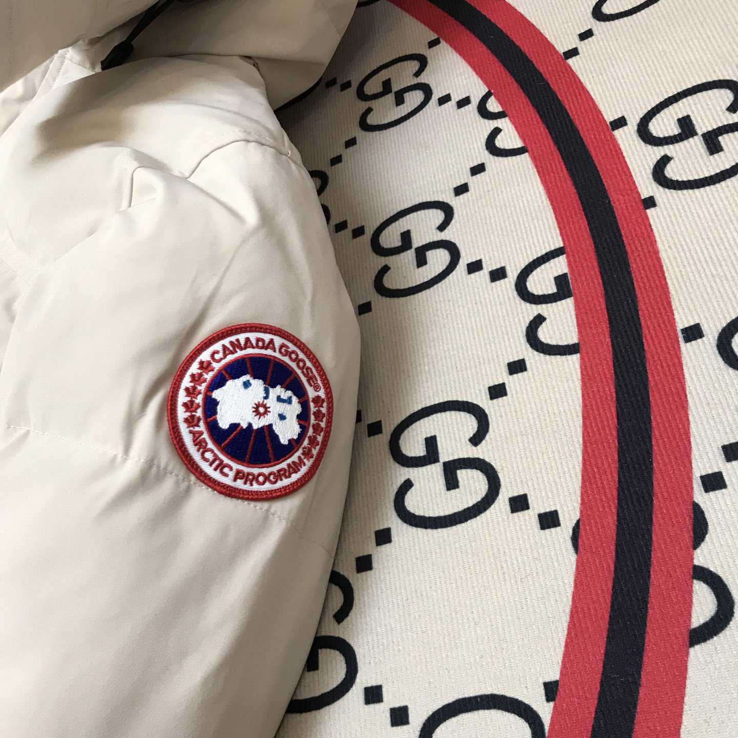 Canada Goose Parka - DesignerGu