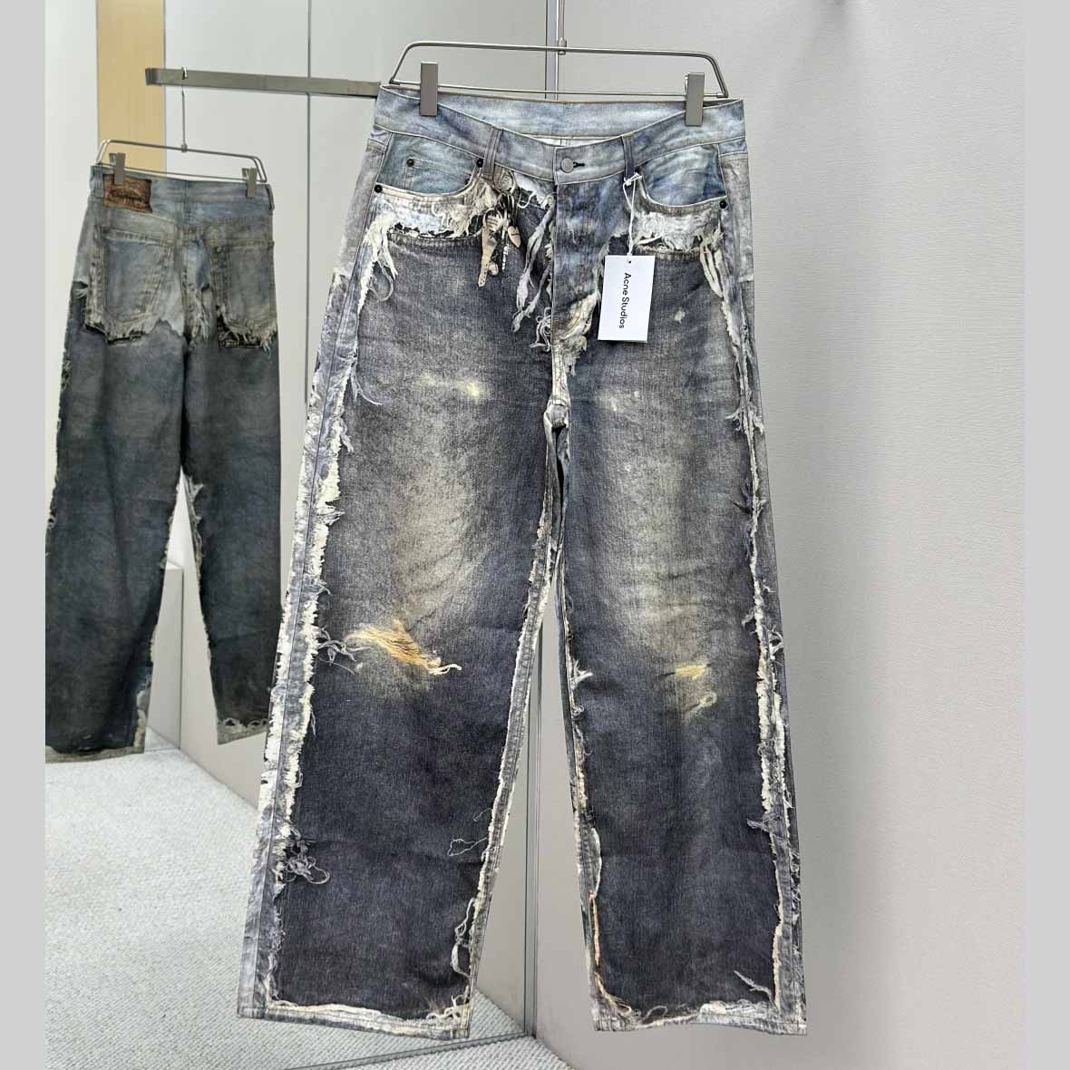 Acne Studios - Loose Fit Jeans  - DesignerGu