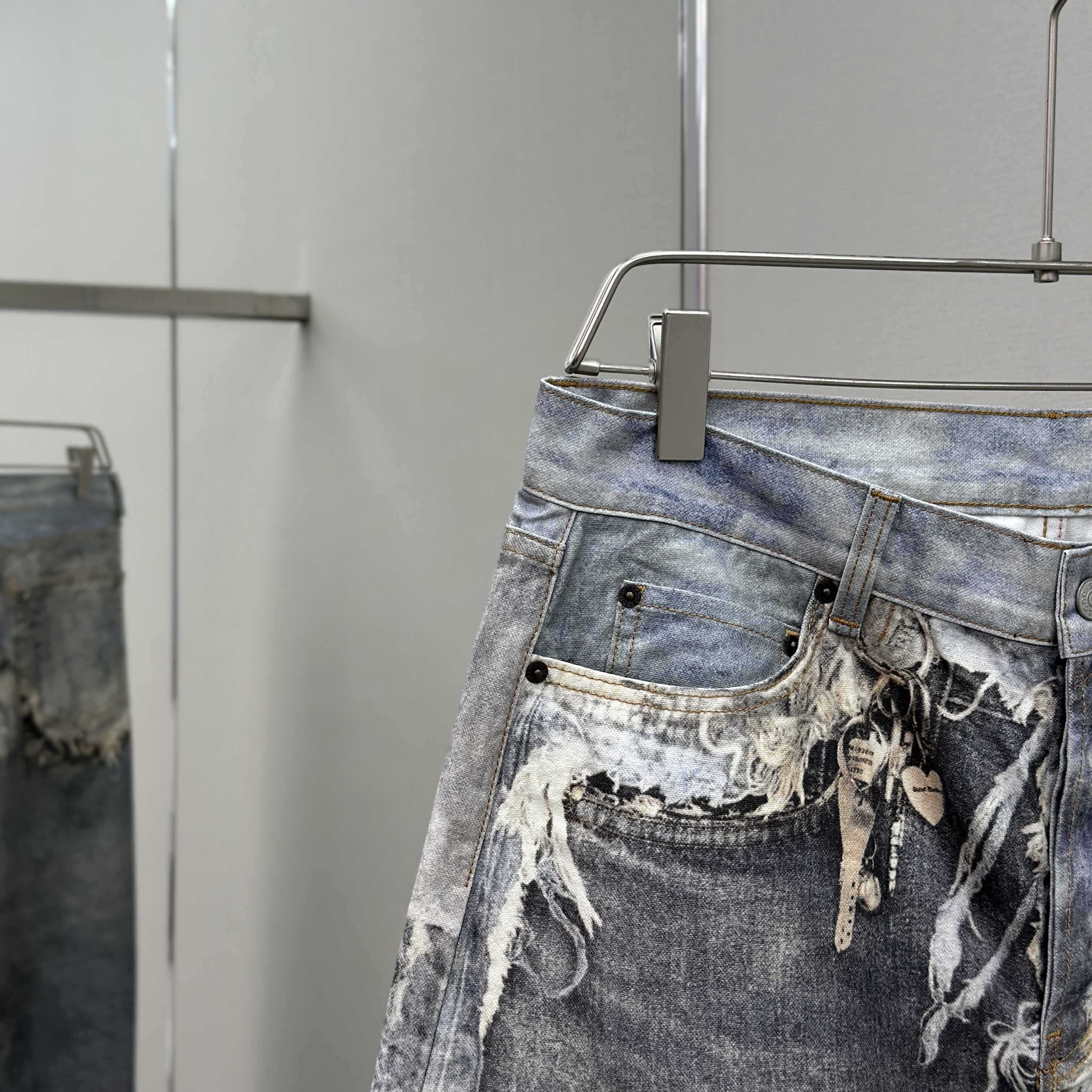 Acne Studios - Loose Fit Jeans  - DesignerGu