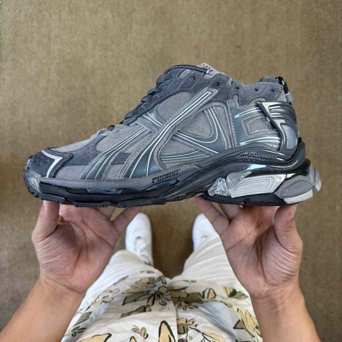 Balenciaga Runner Kith Four.Color  - DesignerGu