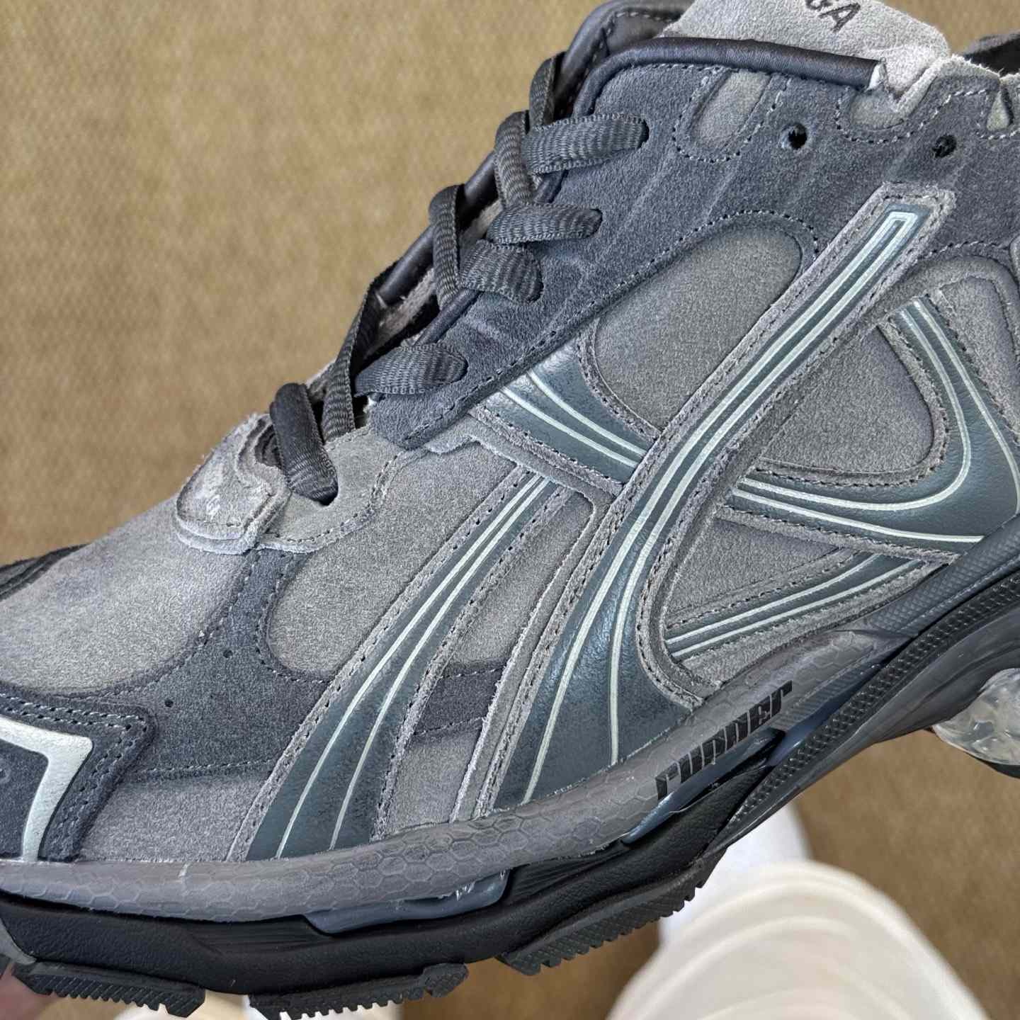 Balenciaga Runner Kith Four.Color  - DesignerGu