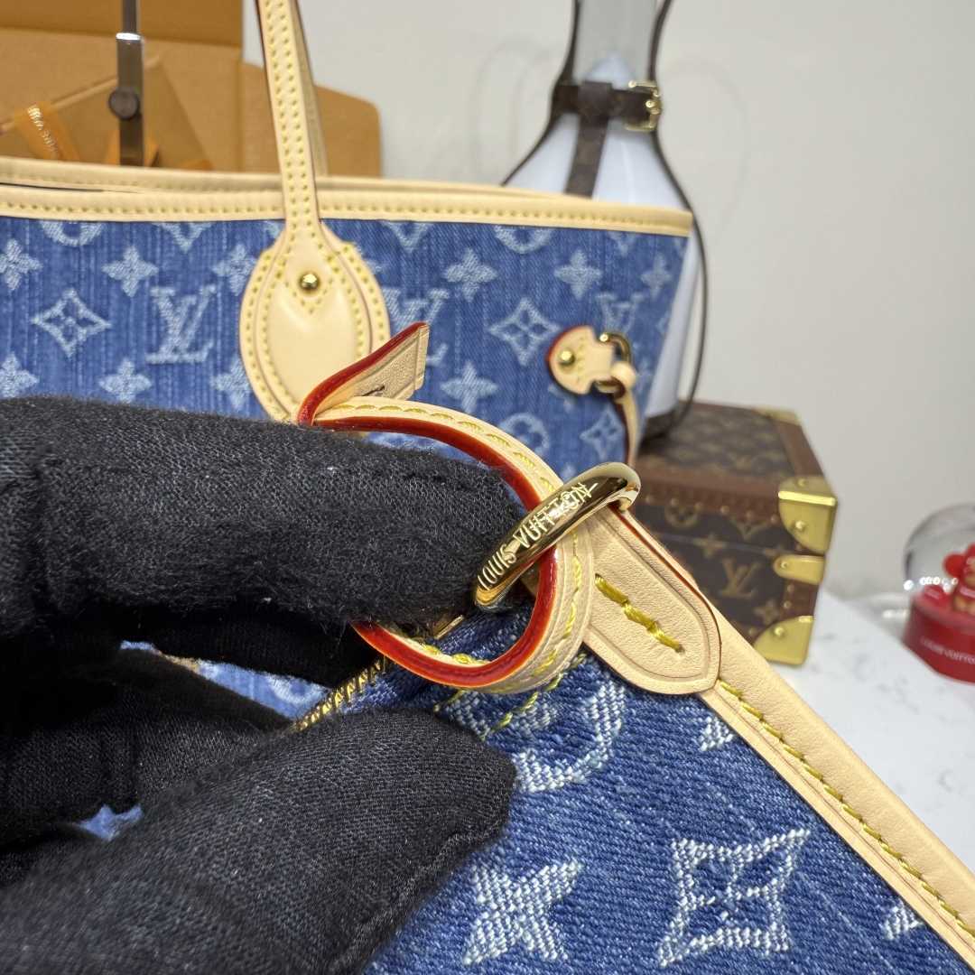 Louis Vuitton Neverfull MM   M13192 - DesignerGu