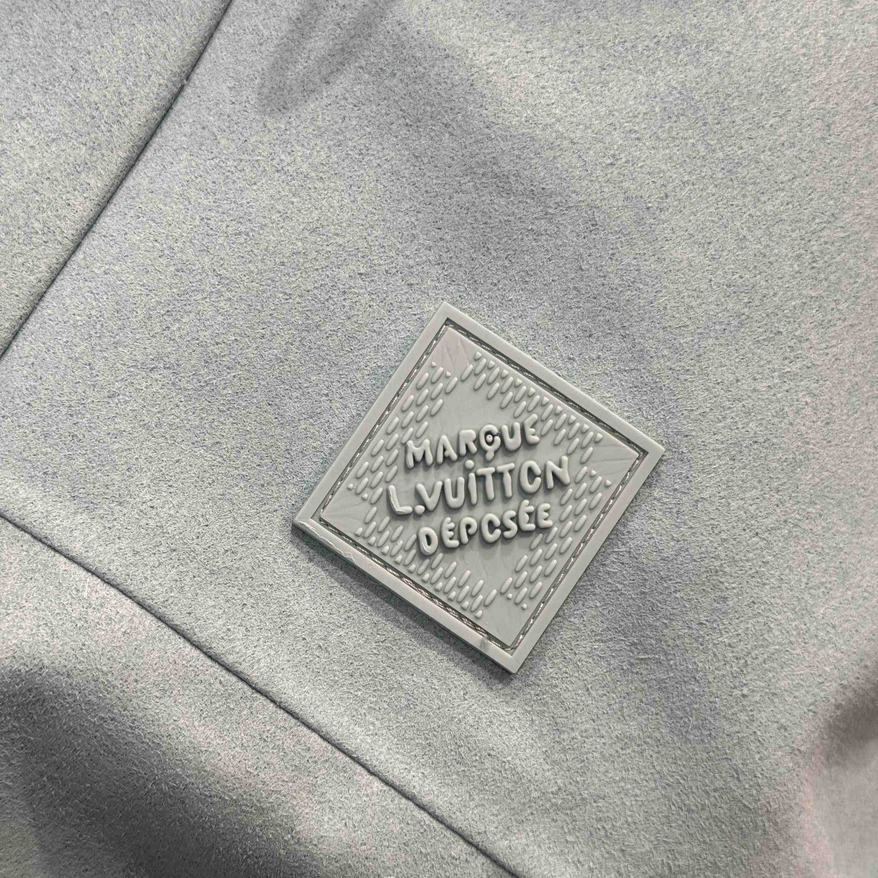 Louis Vuitton Technical Velvet Rain Jacket   1AHUZF - DesignerGu