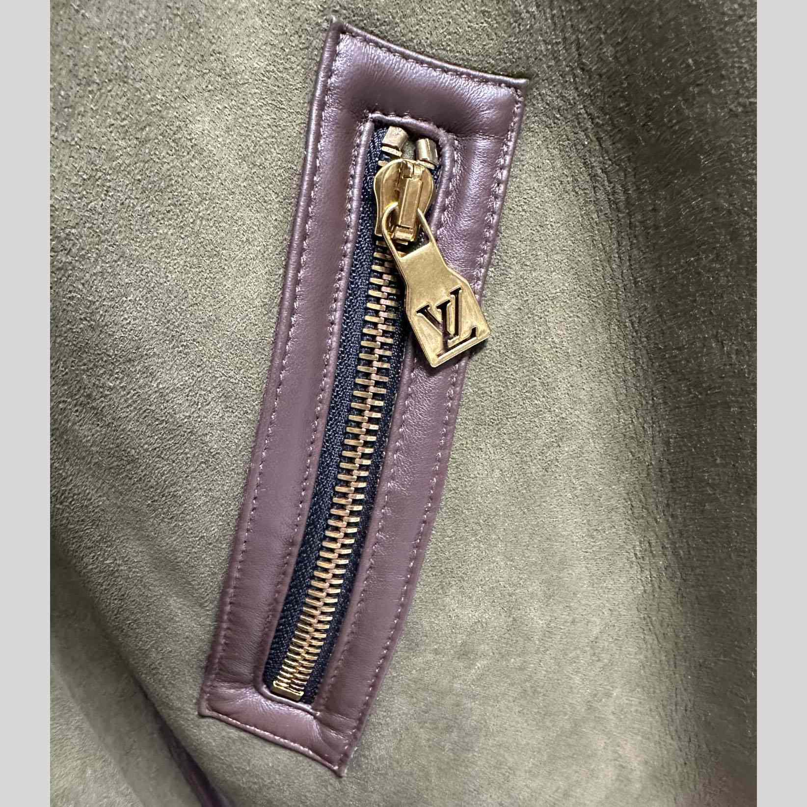 Louis Vuitton Shearling Bombardier - DesignerGu