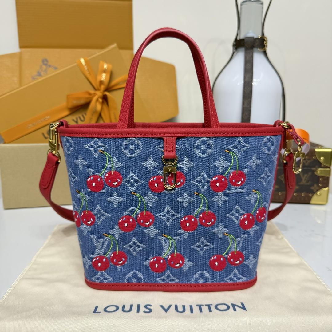 Louis Vuitton LV x TM Neverfull Inside Out BB   M14997 - DesignerGu